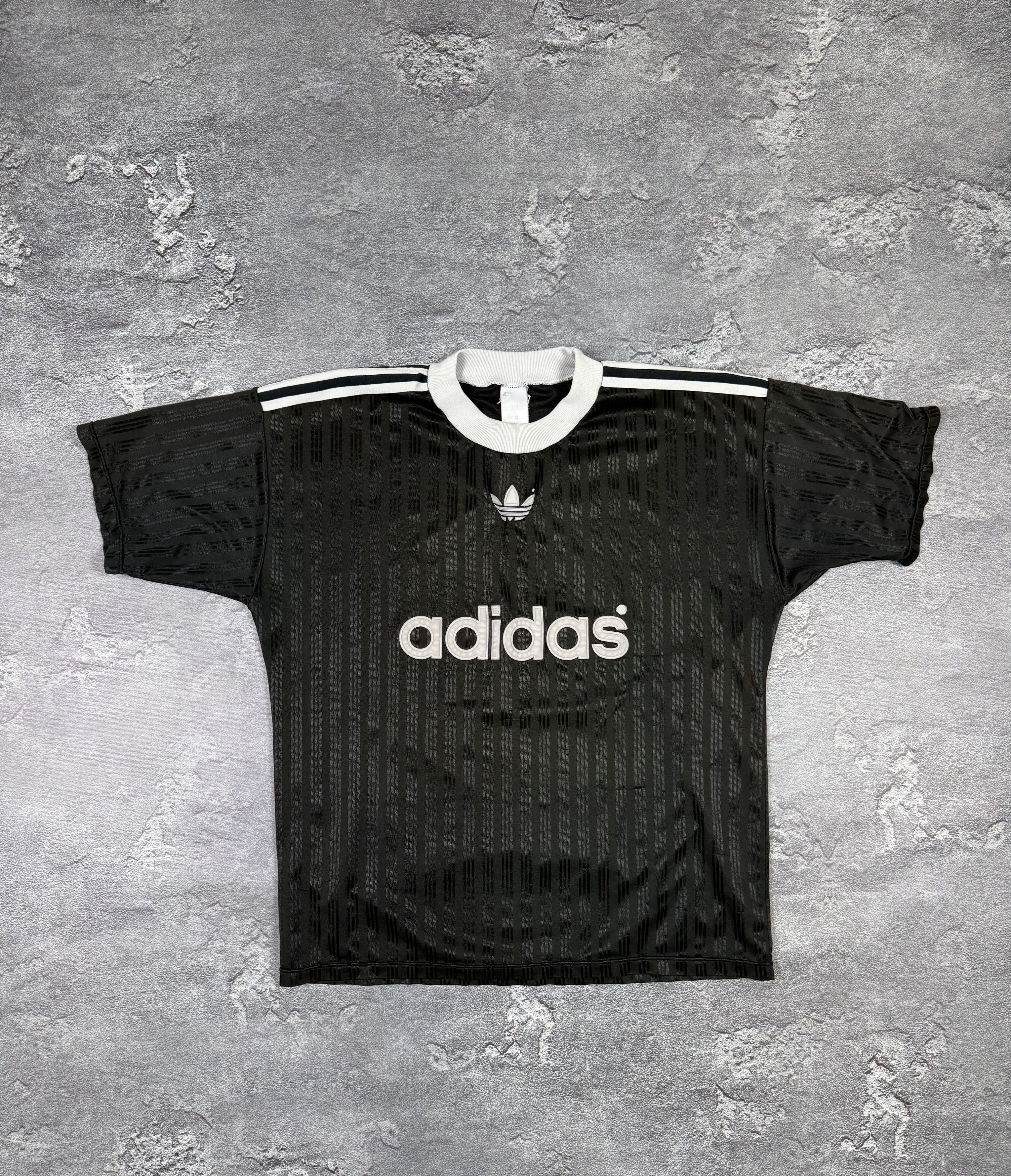 Adidas Adidas Vintage 2000s Jersey T-Shirt Tee Size L Streetwear Size US L / EU 52-54 / 3 - 1 Thumbnail