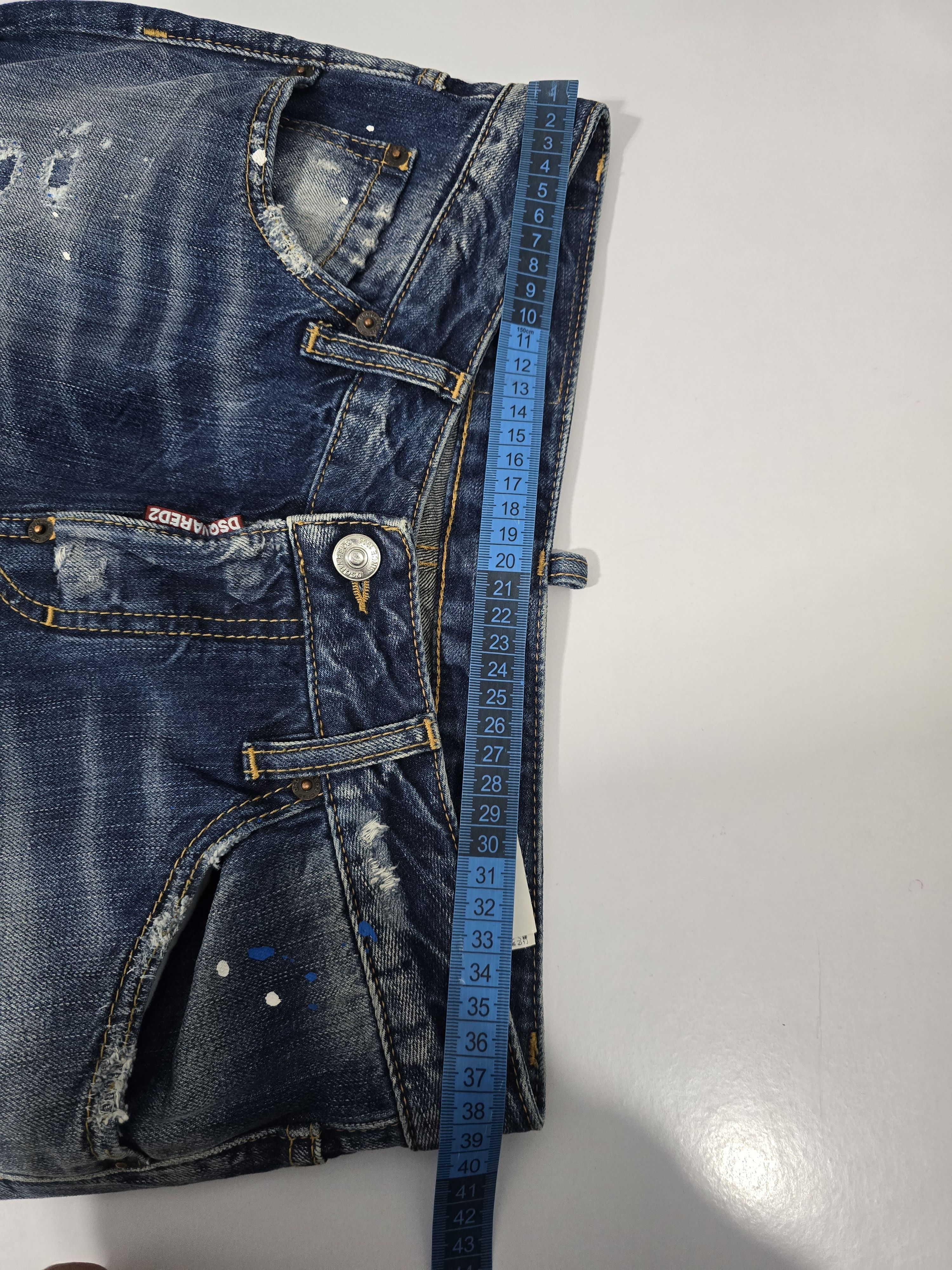 Dsquared2 Dsquared2 distressed jeans featuring a blue paint splatter Size 27" / US 4 / IT 40 - 11 Thumbnail