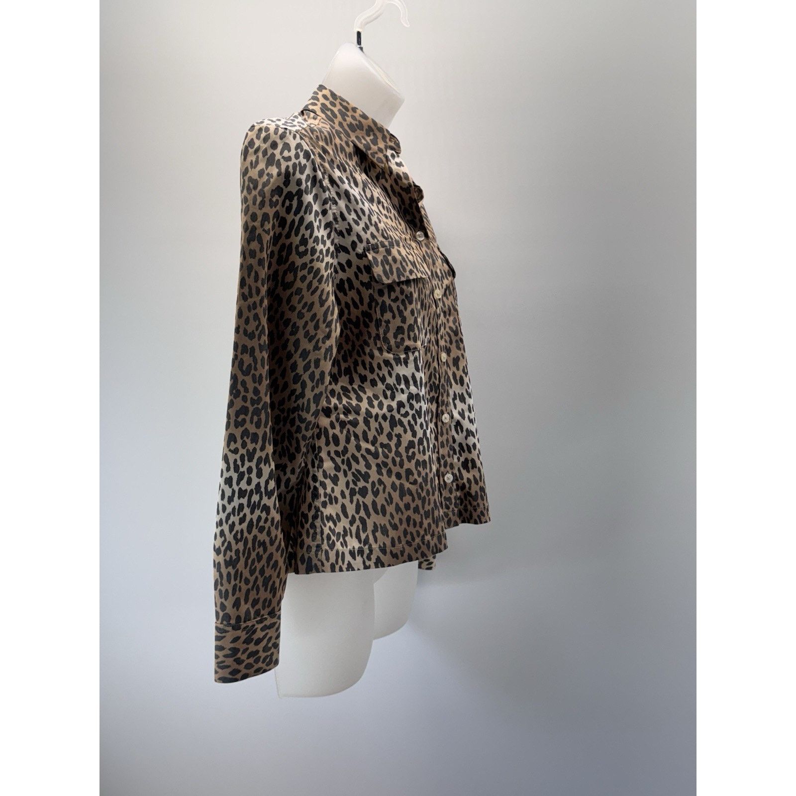 Chicos Chico's Button-Down Tunic Animal Print Pockets Women’s 0 Size S / US 4 / IT 40 - 3 Thumbnail