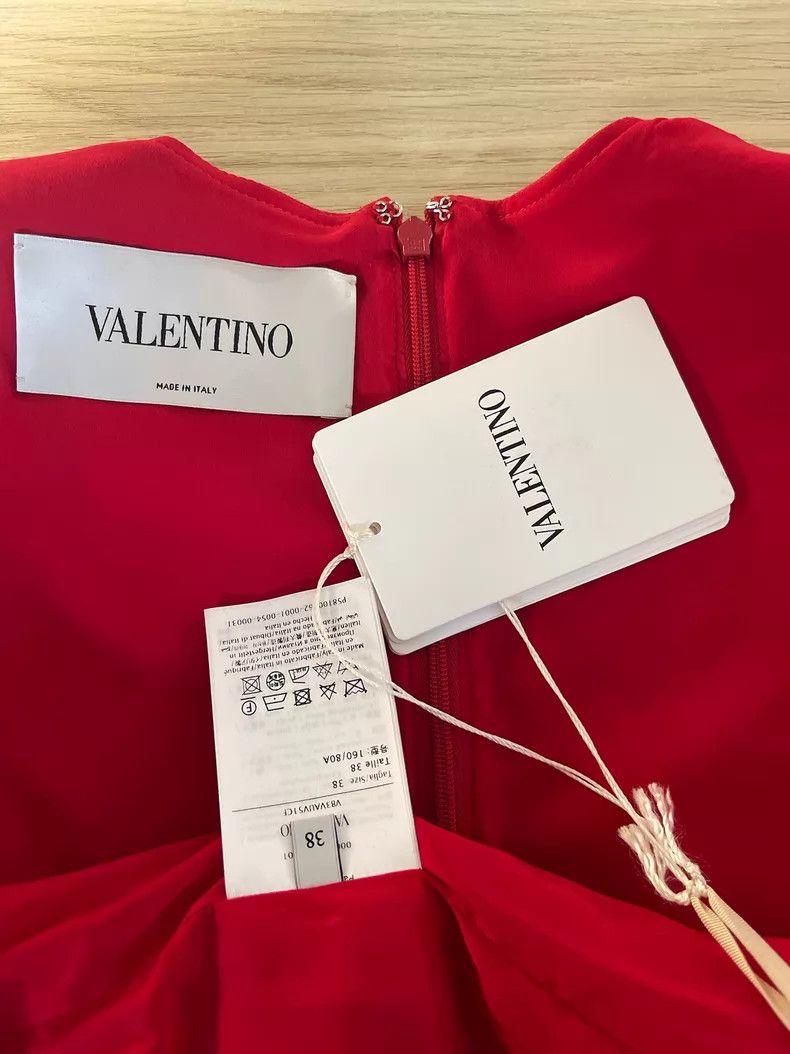 Valentino Valentino Red lip dress Size XS / US 0-2 / IT 36-38 - 3 Thumbnail