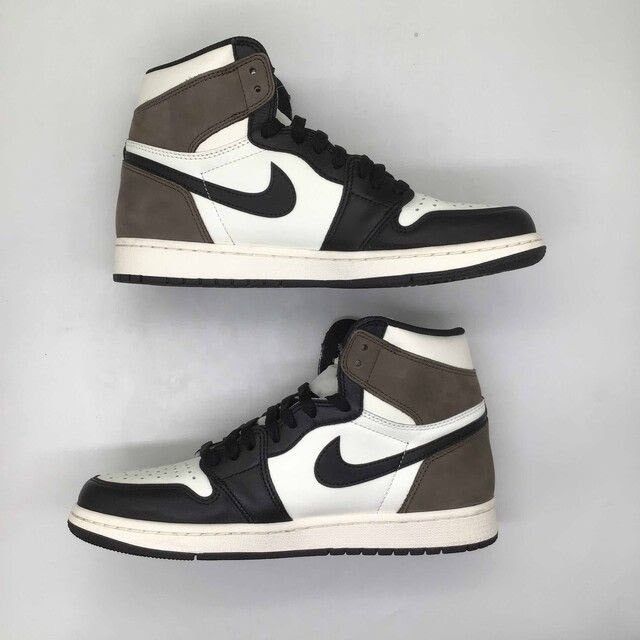Nike Air Jordan Mocha 1s Size 9.5 Mint Size US 9.5 / EU 42-43 - 1 Thumbnail