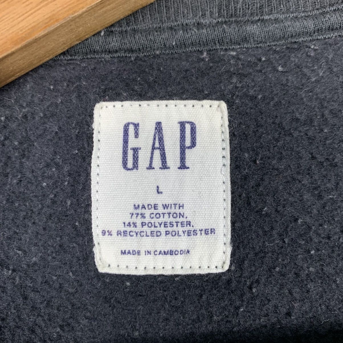 Gap Vintage Gap Big Logo Sweatshirt Size US L / EU 52-54 / 3 - 11 Thumbnail