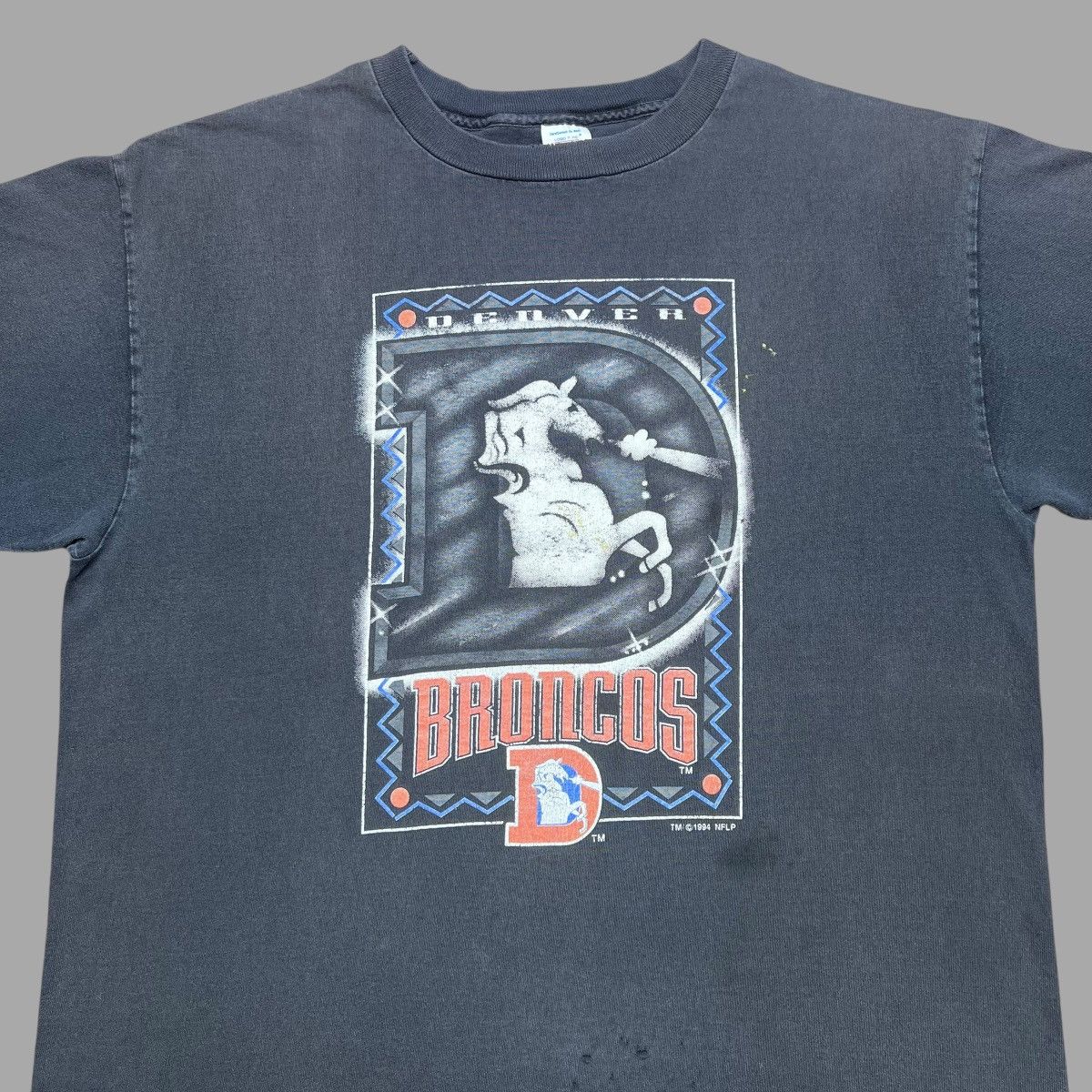 Logo 7 × NFL × Vintage 1994 NFL Denver Broncos Spell Out Graphic Logo 7 Graphic Tee Size US XL / EU 56 / 4 - 4 Thumbnail