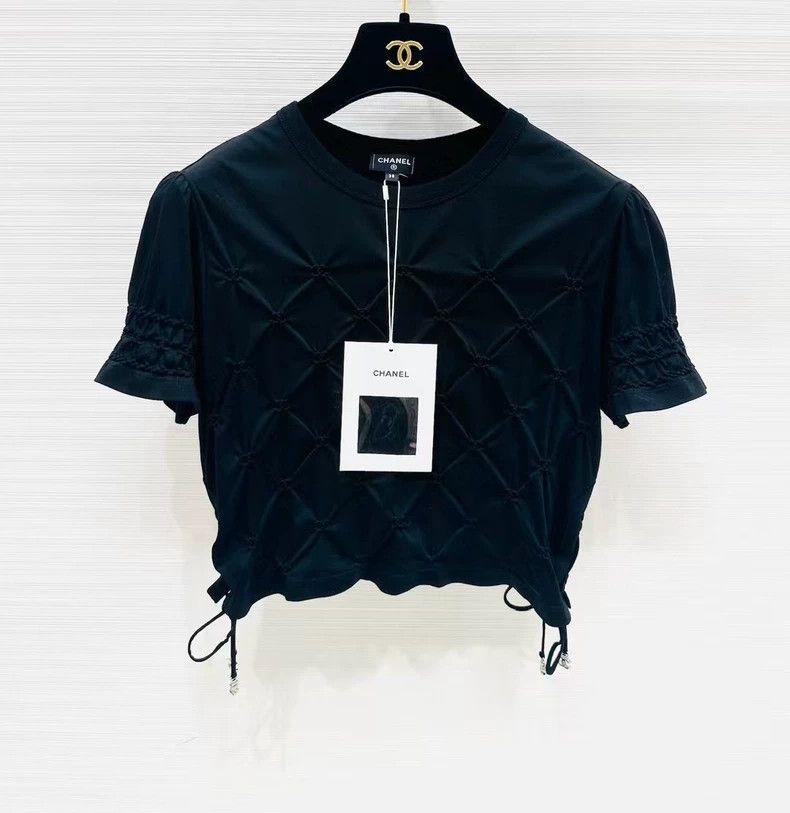 Chanel Chanel Short sleeves full of folds and logo Size XS / US 0-2 / IT 36-38 - 1 Thumbnail