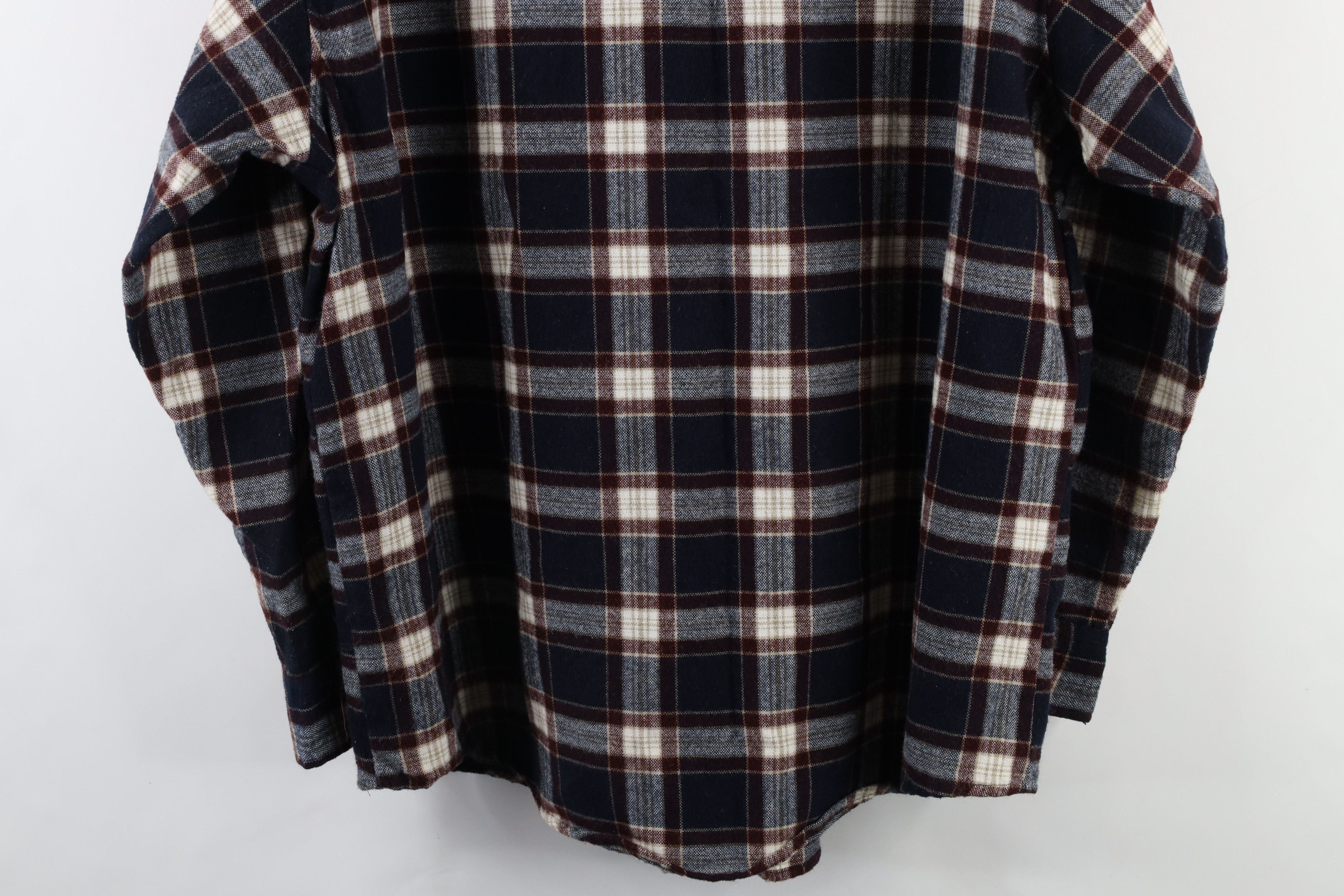 Vintage Vintage 70s Streetwear Knit Collared Button Shirt Plaid Size US XL / EU 56 / 4 - 9 Thumbnail