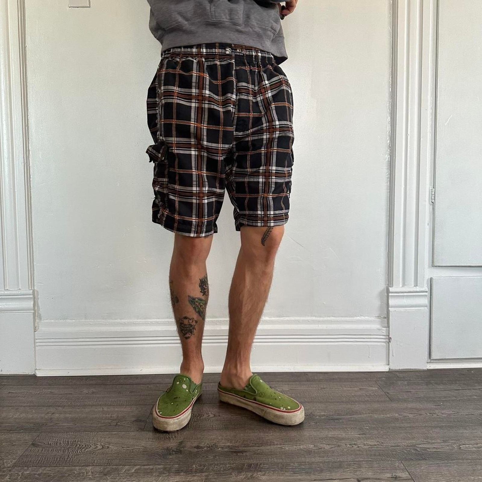Vintage Vintage Black Plaid Nylon Sporty Cargo Swim Tactical Shorts Size US 30 / EU 46 - 4 Thumbnail
