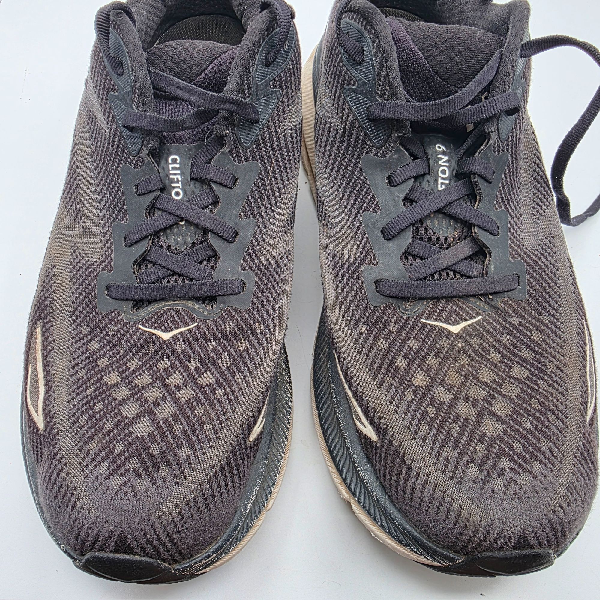 Hoka Hoka One One Clifton 9 Womens Size 12 Black Lightweight Athl Size US 12 / IT 42 - 10 Thumbnail