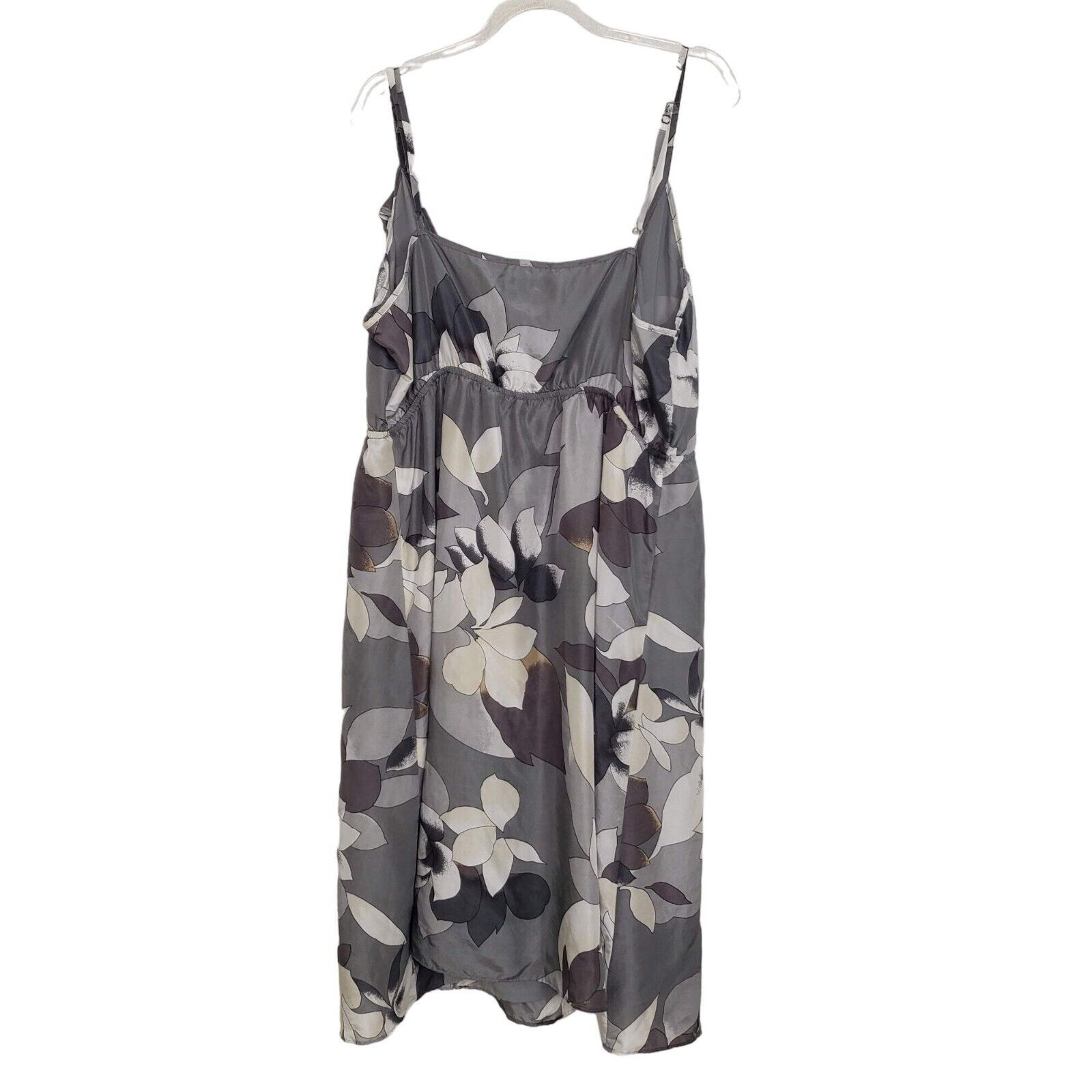 Old Navy NEW Old Navy Floral Silk Dress Womens Size XL Gray Ruffle Size XL / US 12-14 / IT 48-50 - 8 Thumbnail