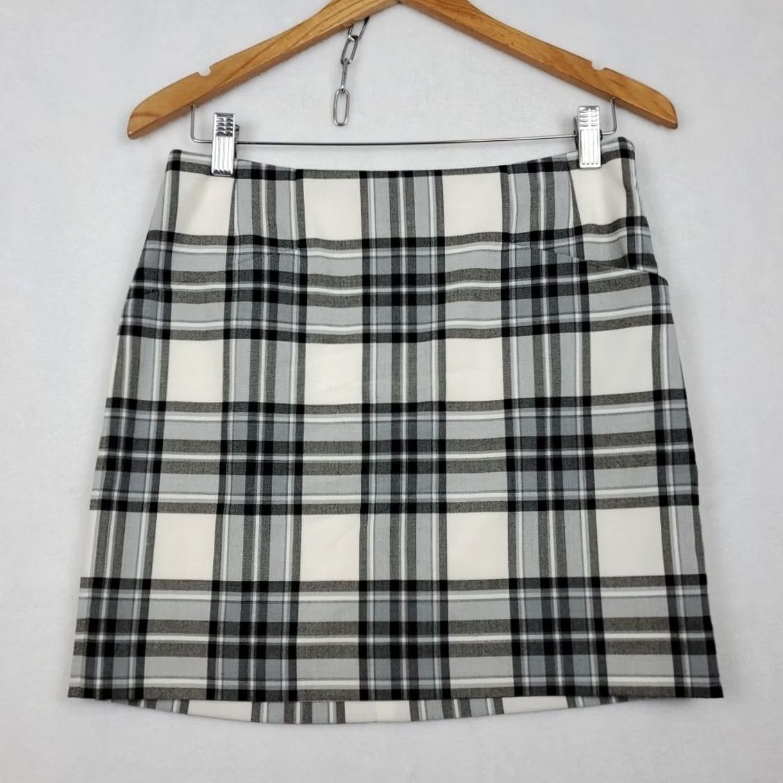 Vintage Outback Red White Plaid Mini Skirt Women's Size 4 Side Zip Pockets 90s Retro School Girl Casual Party/Cocktail Short Skirt Womens Size 27" / US 4 / IT 40 - 3 Thumbnail