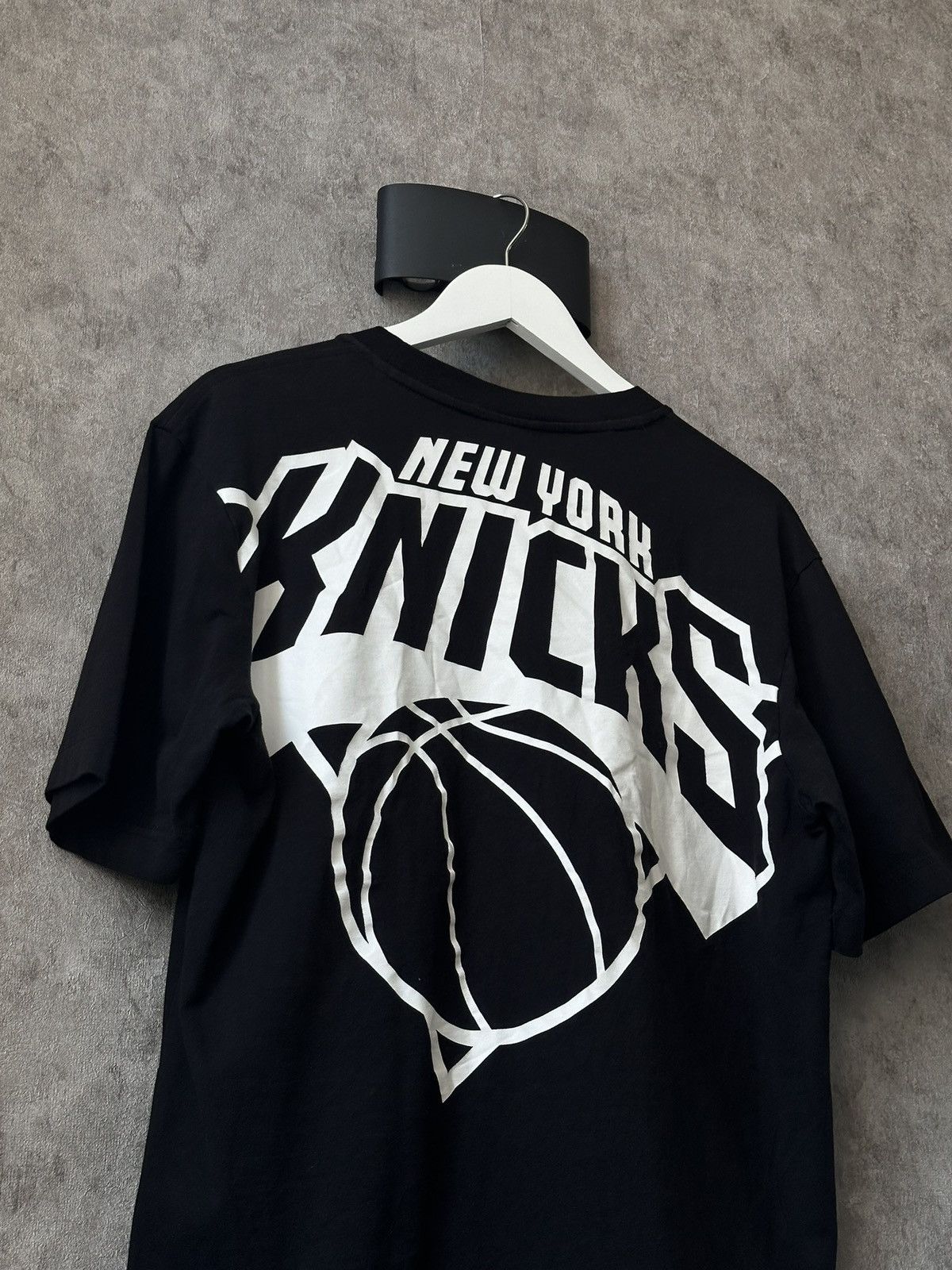 NBA KNICKS NEW YORK T SHIRT Size US M / EU 48-50 / 2 - 8 Thumbnail