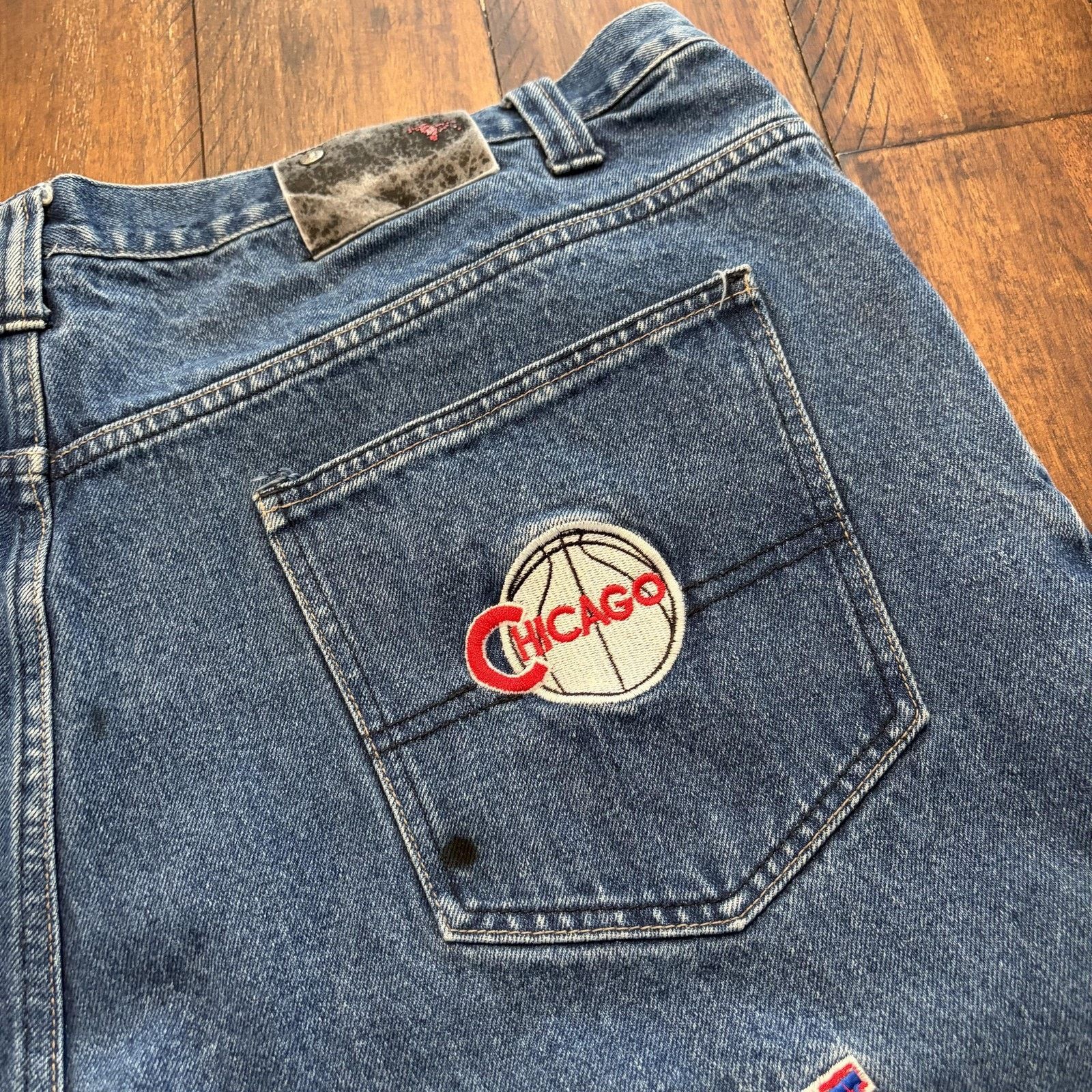 Vintage Y2K Hip Hop NBA Teams Denim Shorts Mens 42 Blue NBA Size US 42 / EU 58 - 13 Thumbnail