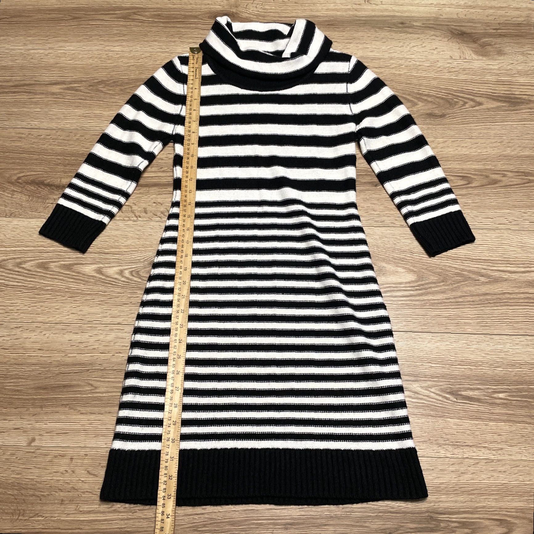 Vintage VINTAGE Sequin Hearts Women's Sweater Dress M Black Striped Knee Length 3/4 Sleeve Size M / US 6-8 / IT 42-44 - 4 Thumbnail