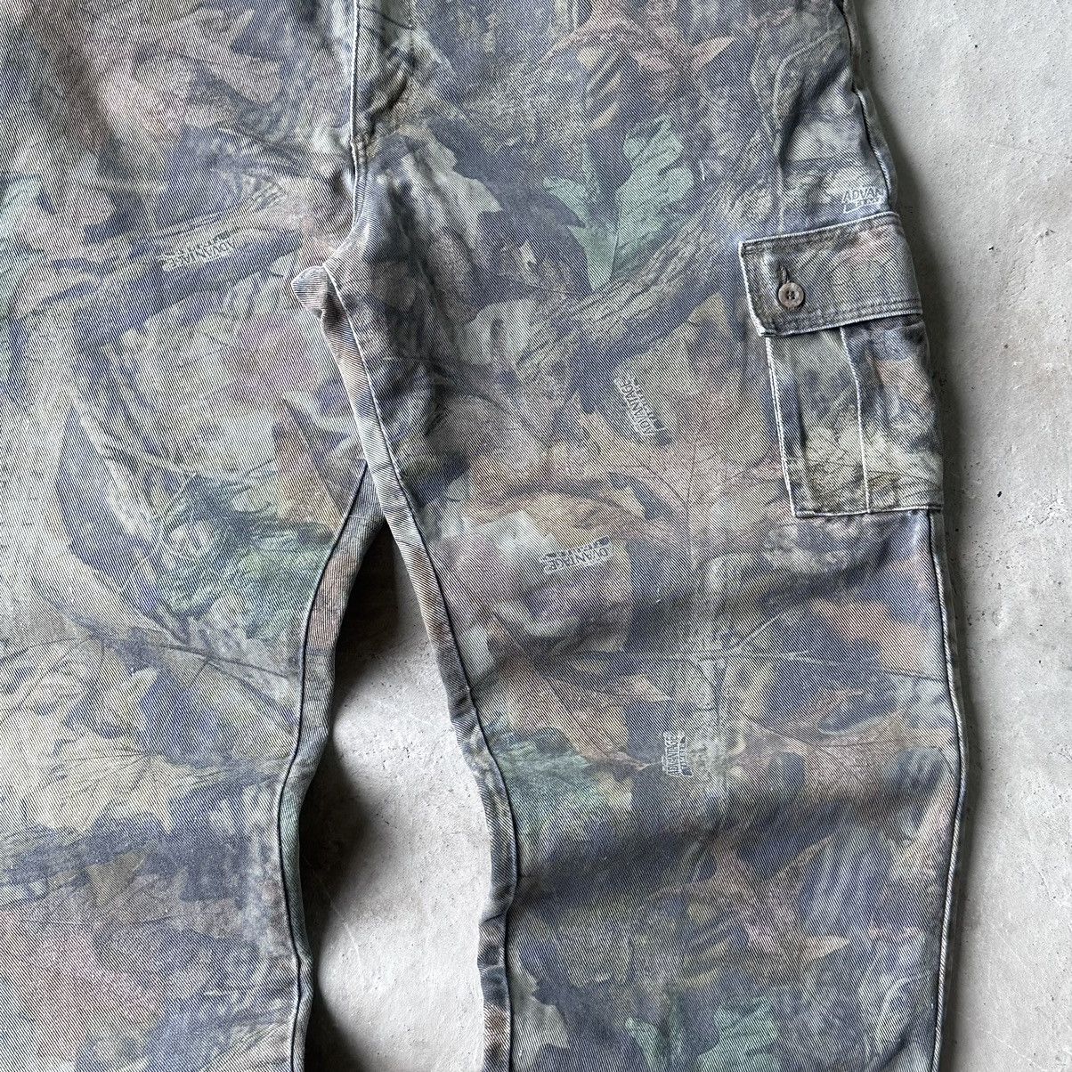 Carhartt × Realtree Crazy Vintage Y2K Faded Realtree Camo Carhartt Style Baggy Size US 38 / EU 54 - 4 Thumbnail