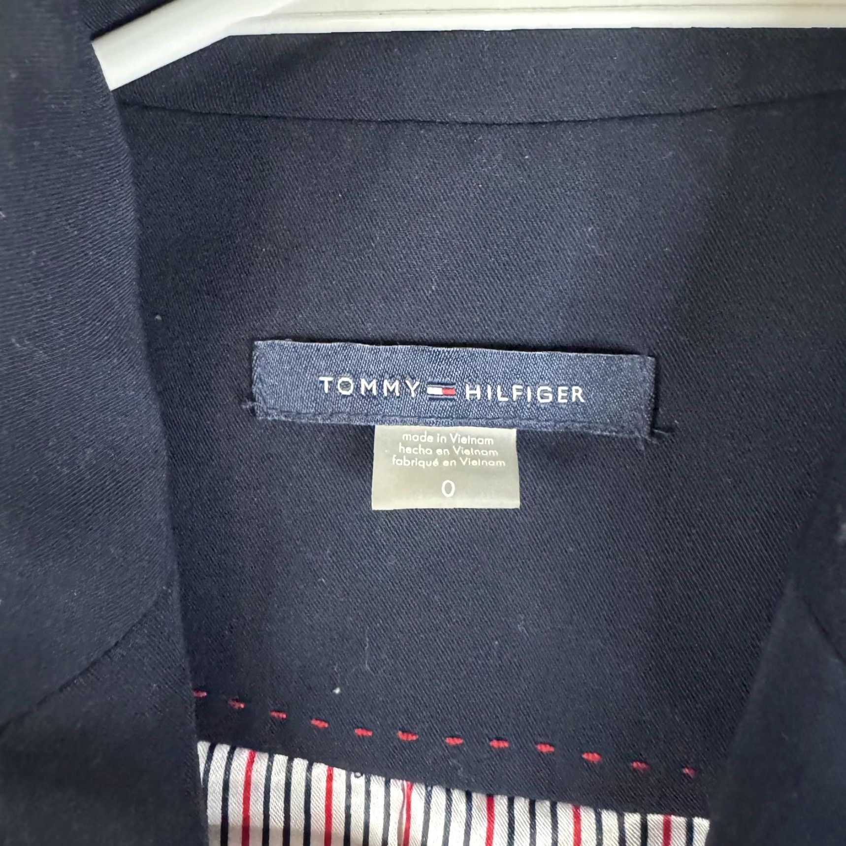 Tommy Hilfiger Tommy Hilfiger Blazer Womens 0 Navy One-Button Lined Gold Button Workwear Shirt (Corrected: Blazer is category) Size XS / US 0-2 / IT 36-38 - 6 Thumbnail
