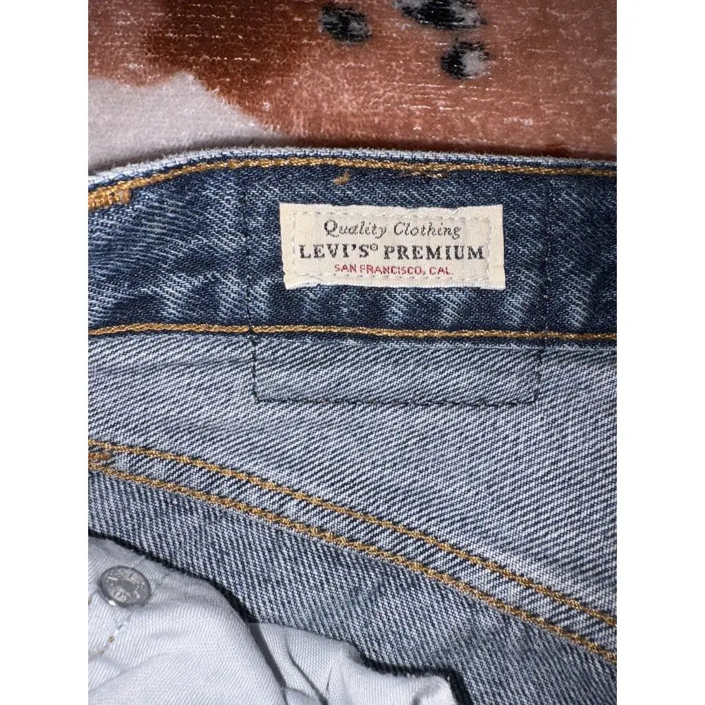 Levi's Levi’s Premium 501 Original Fit Jeans (W24 L28) Size 24" / US 00 / IT 34 - 4 Thumbnail