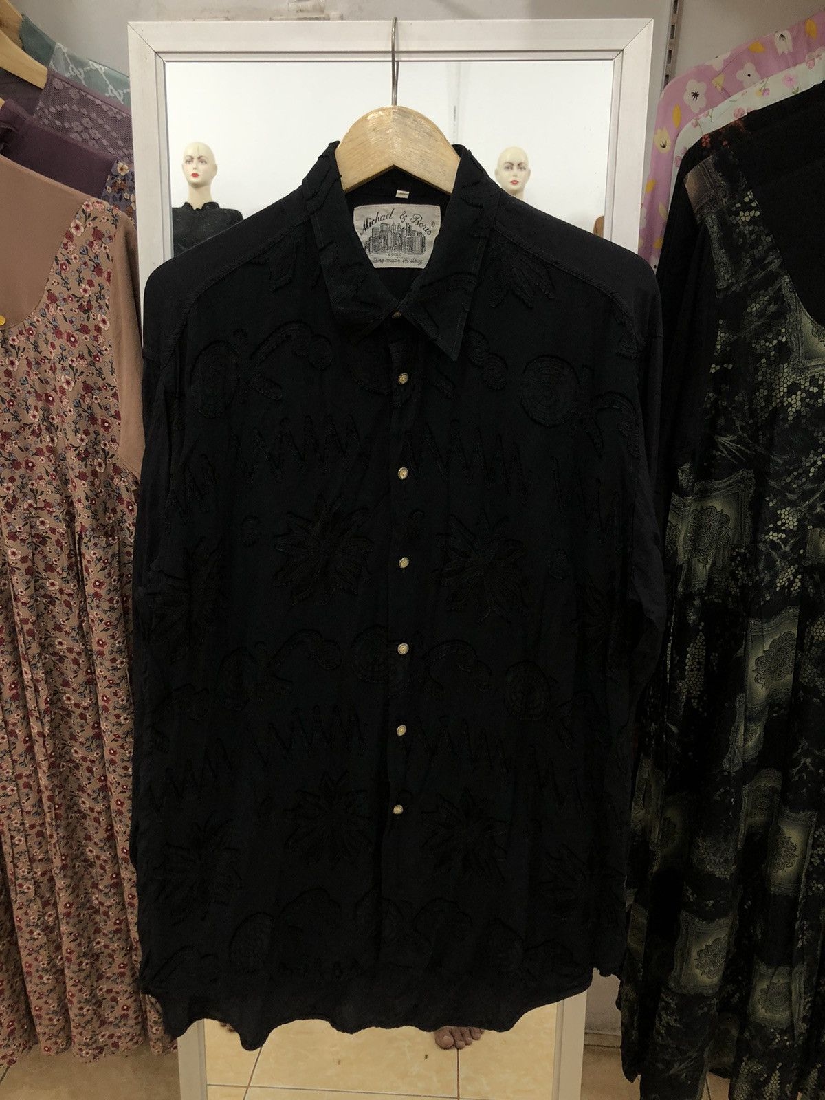 Vintage Michael & Boris Embroidered Rayon Shirt Size US XL / EU 56 / 4 - 1 Thumbnail