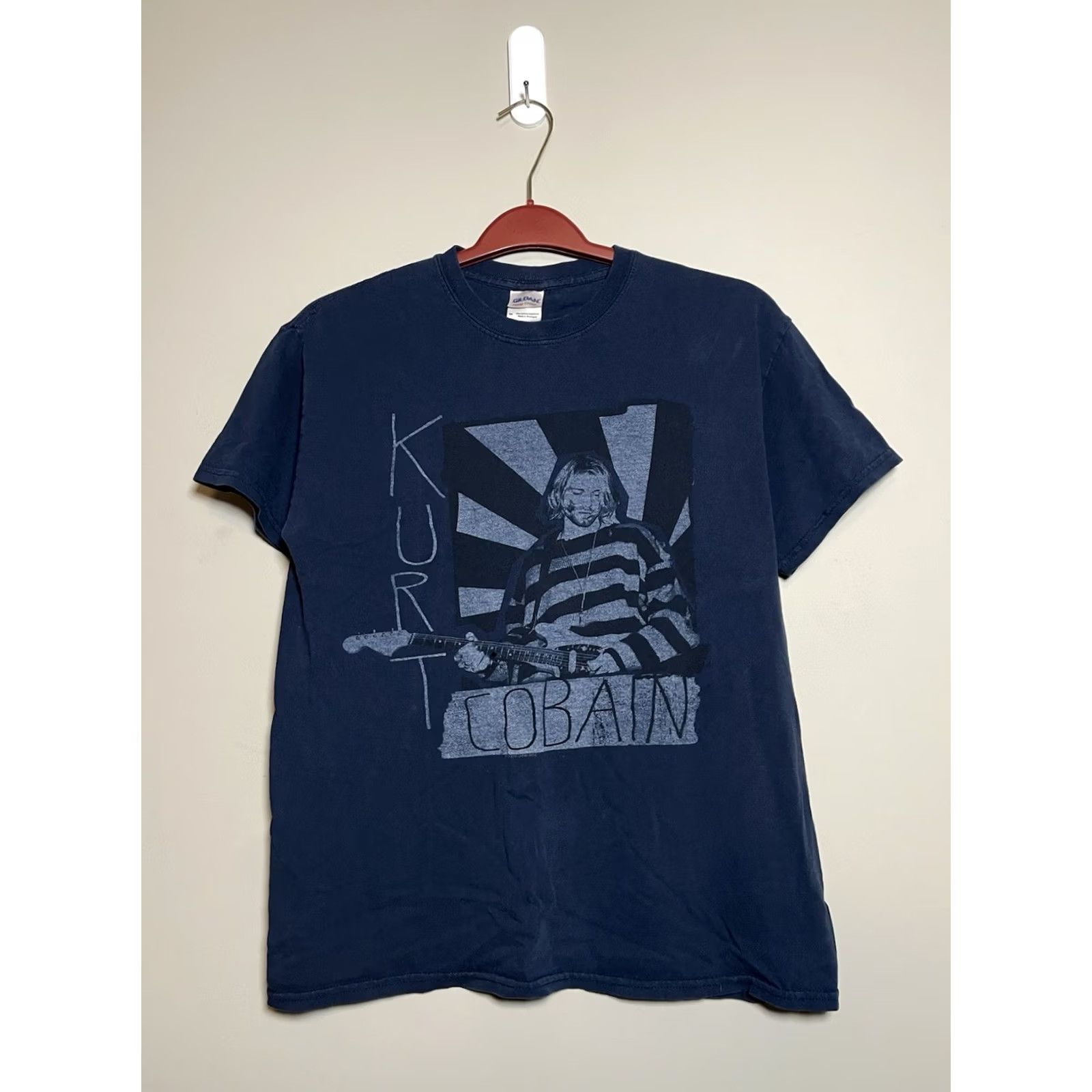 Gildan Kurt Cobain The End of Music T Shirt Blue Size M Nirvana Gildan Mens Short Sleeve Crew Neck 2010-2019 Vintage No Size US M / EU 48-50 / 2 - 2 Thumbnail