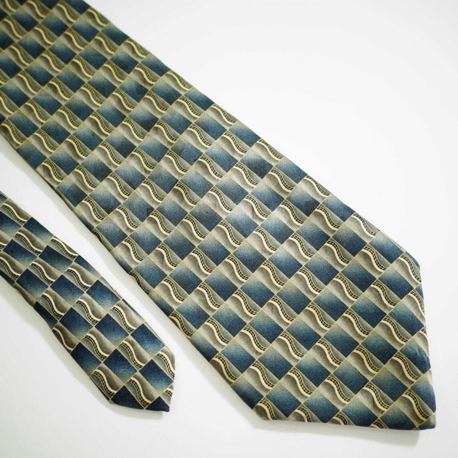Pierre Cardin Pierre Cardin Tan Blue Metallic Abstract Geometric Print Wid Size ONE SIZE - 1 Thumbnail