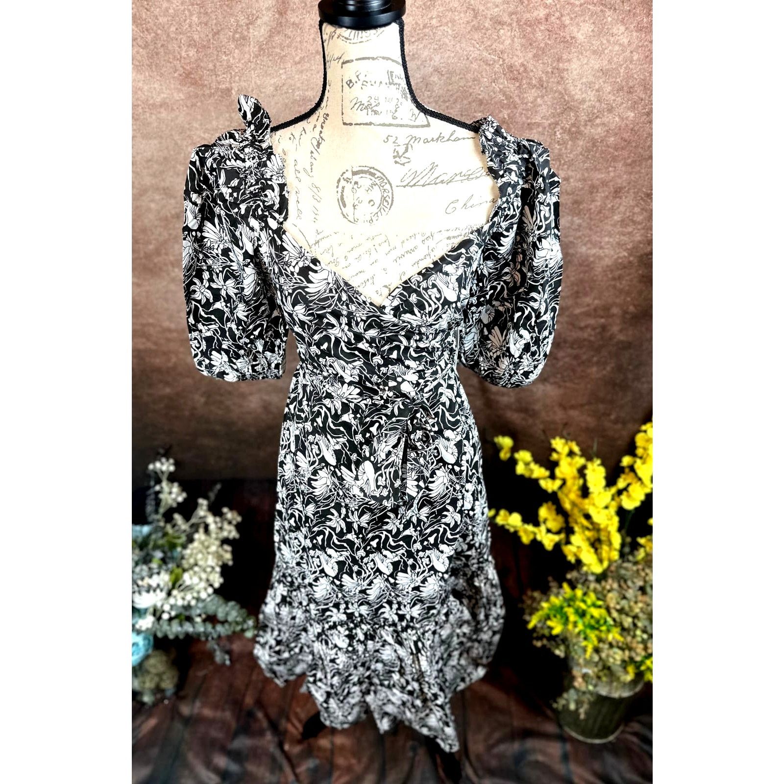 Other St Roche Romaine Midi Wrap Dress Black White Florals size 0 Size XS / US 0-2 / IT 36-38 - 6 Thumbnail