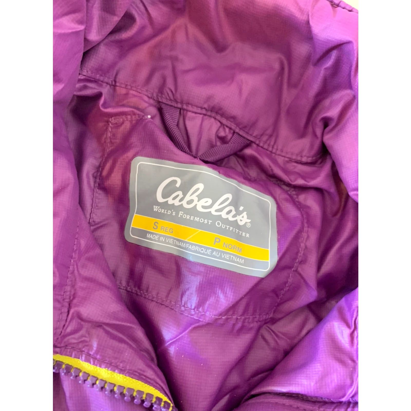 Vintage Cabela's Primaloft Full Zip Winter Puffy Vest Women's Small Purple Shirt Size S / US 4 / IT 40 - 2 Thumbnail
