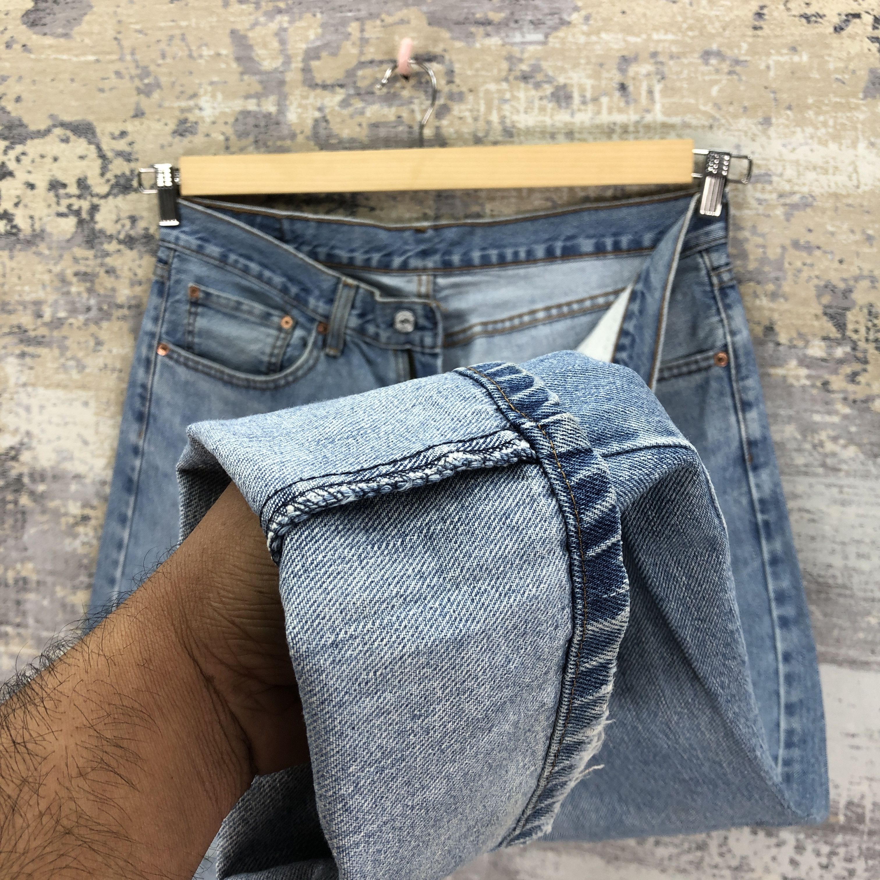 Levi's Vintage Y2K Levis 505 Light Wash Jeans Levi's Faded Denim Size US 34 / EU 50 - 8 Thumbnail