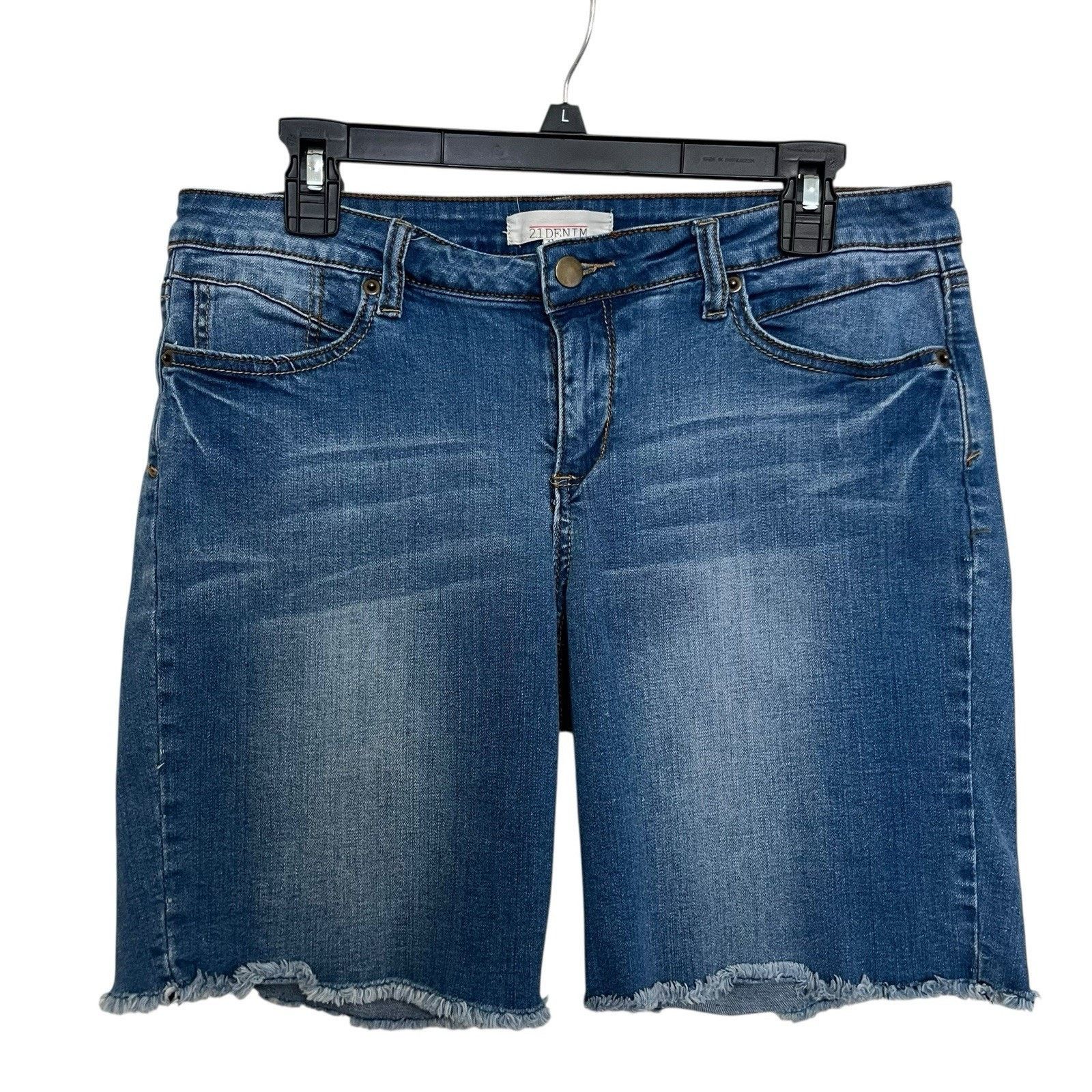 Forever 21 Forever 21 Denim | Medium Wash Bermuda Jean Shorts Size 31" - 2 Thumbnail