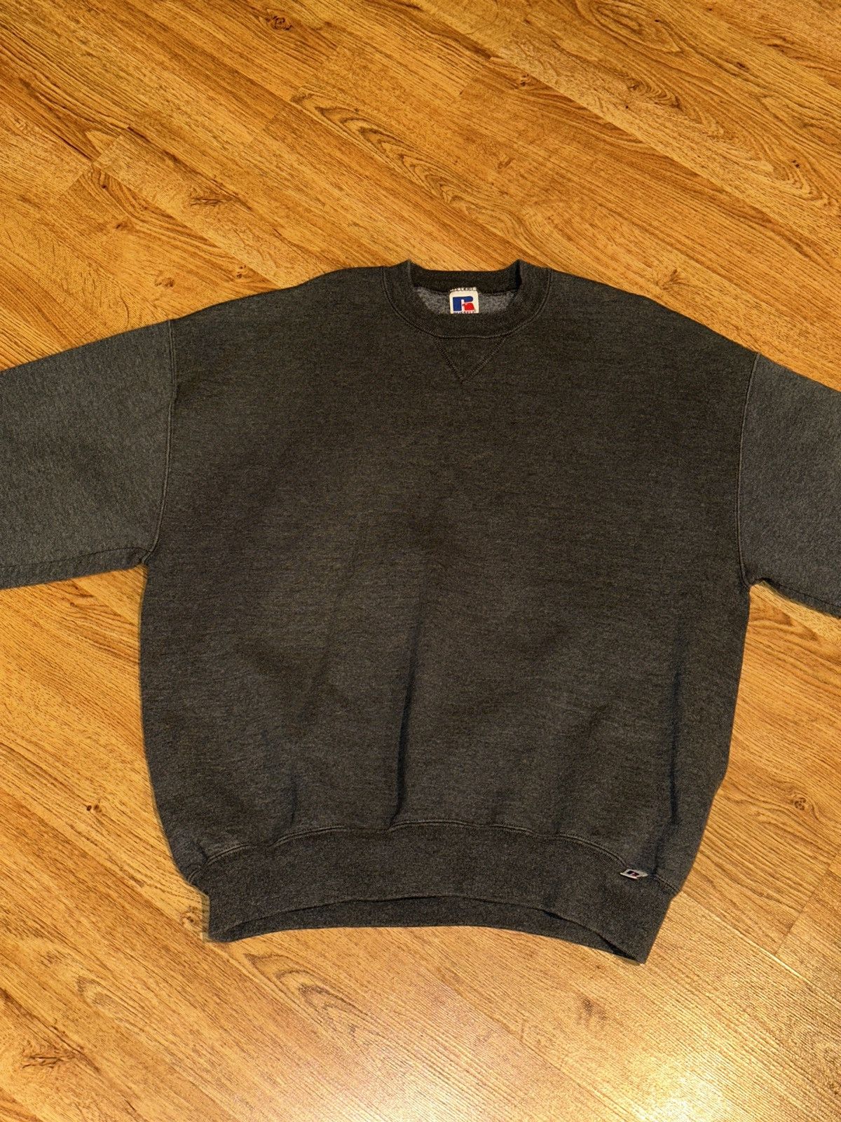 Russell Athletic × Vintage Vtg 90s RUSSELL Athletic Essential VStitch Blank Pullover XL Size US XL / EU 56 / 4 - 5 Thumbnail
