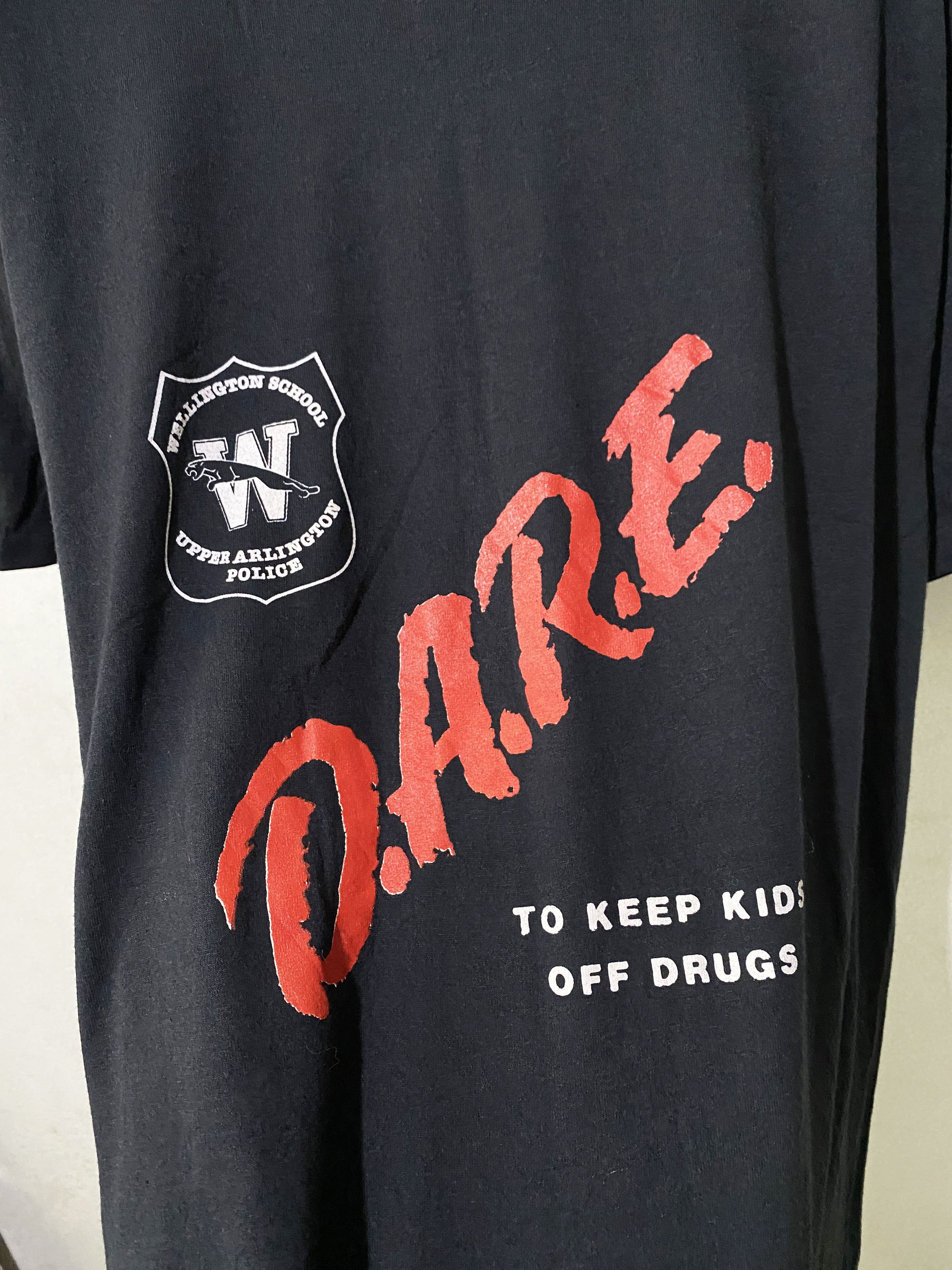 D.A.R.E × Vintage Vintage 80s DARE To Keep Kids Off Drugs Red Tee Size US XL / EU 56 / 4 - 2 Thumbnail