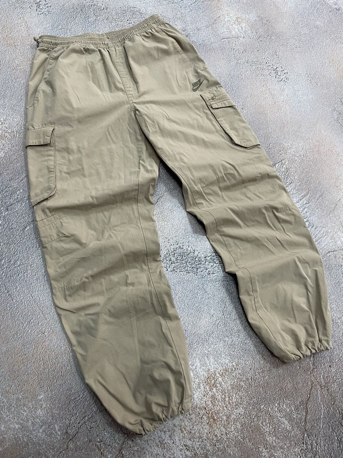 Nike Vintage Nike Small Logo Beige Cargo Pants Size US 32 / EU 48 - 1 Thumbnail