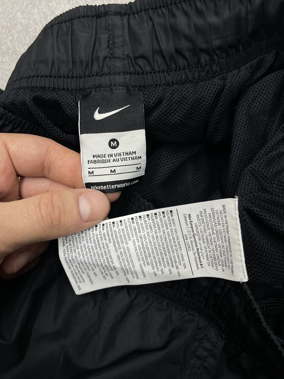 Nike Vintage Nike Nylon Shorts Black Double Big Logo Y2K TECH ACG Size US 32 / EU 48 - 7 Thumbnail