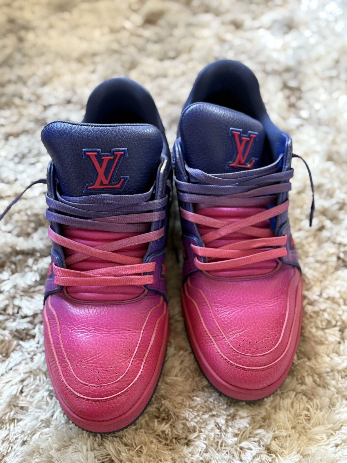 Louis Vuitton LV size 7 Size US 7 / EU 40 - 3 Thumbnail