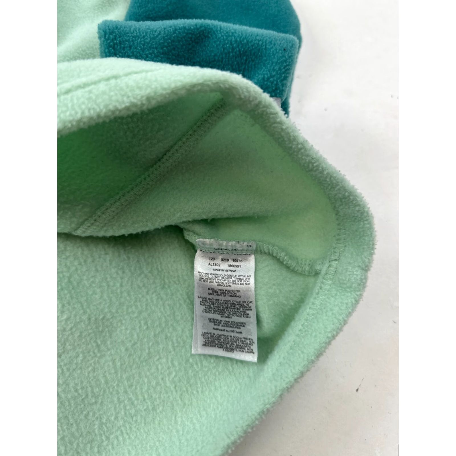Vintage Columbia Sweatshirt Womens Medium Green Benton Springs Mock Neck 1/4 Snap Pullover} Size M / US 6-8 / IT 42-44 - 6 Thumbnail