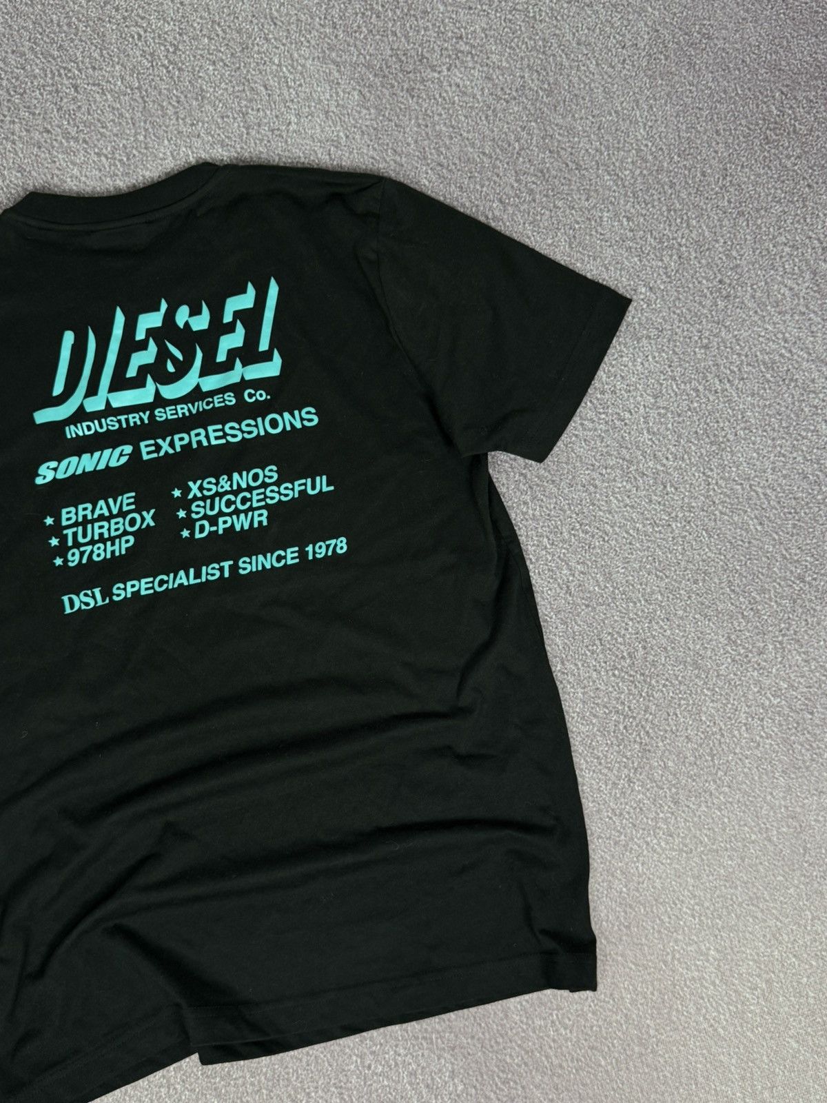 Diesel Diesel Y2K Logo Fabulous Design 3D Graphic T-Shirt Size M / US 6-8 / IT 42-44 - 5 Thumbnail