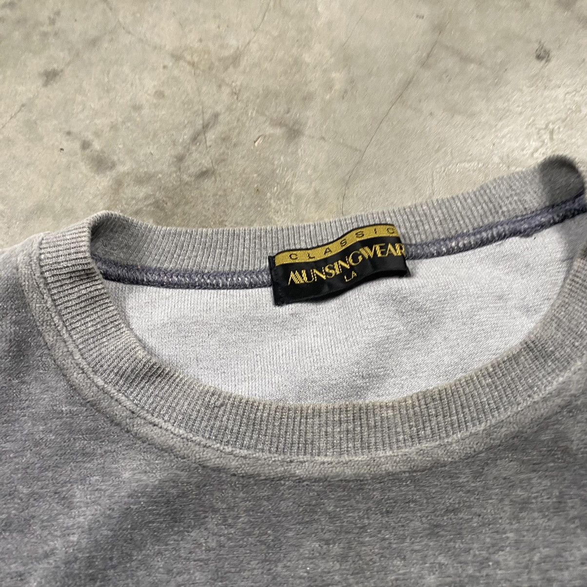Grand Slam × Vintage 90s Munsingwear Classic Japan Velvet Boxy Crewneck Size US L / EU 52-54 / 3 - 6 Thumbnail