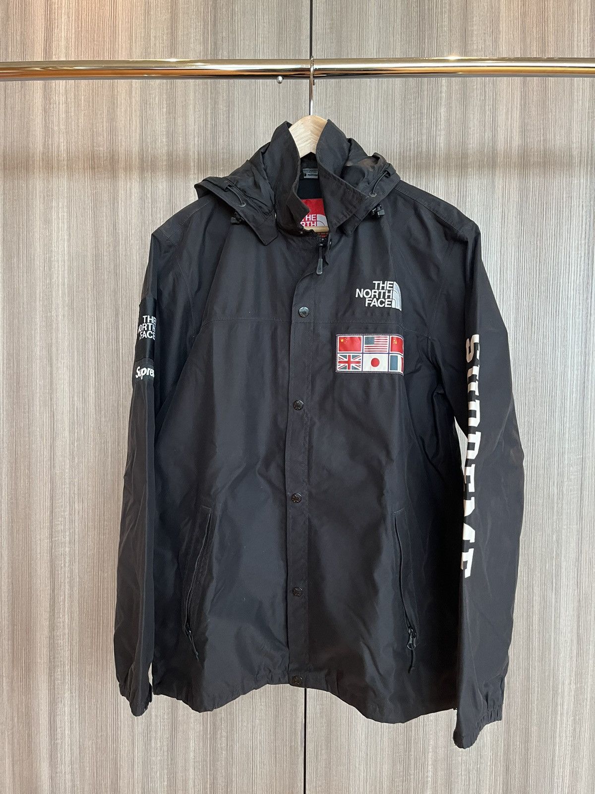 Supreme × The North Face Supreme North Face Gortex American Flag