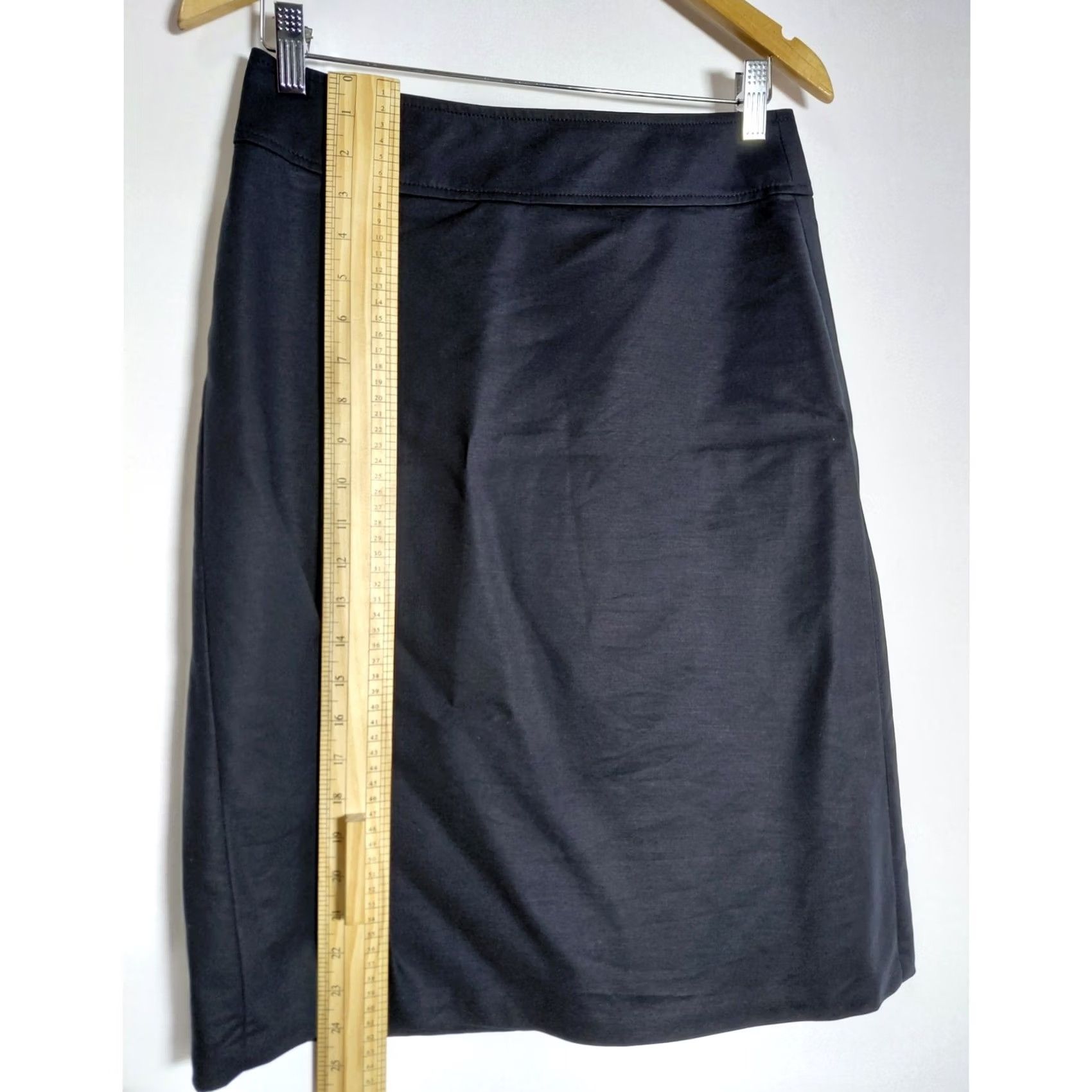 Banana Republic Banana Republic Skirt Black Women Size 4 Tall Stretch Size 27" / US 4 / IT 40 - 8 Thumbnail