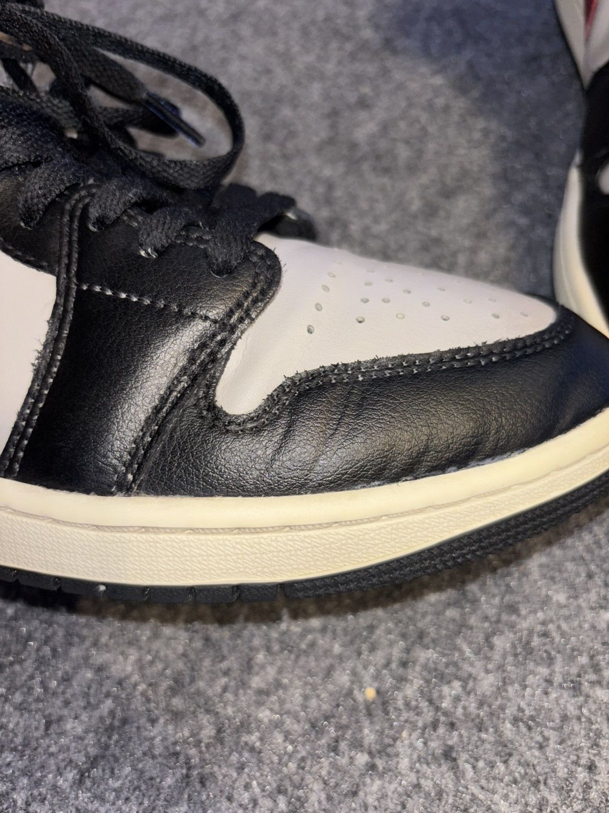Nike Air Jordan 1 Women’s Size US 10.5 / IT 40.5 - 9 Thumbnail