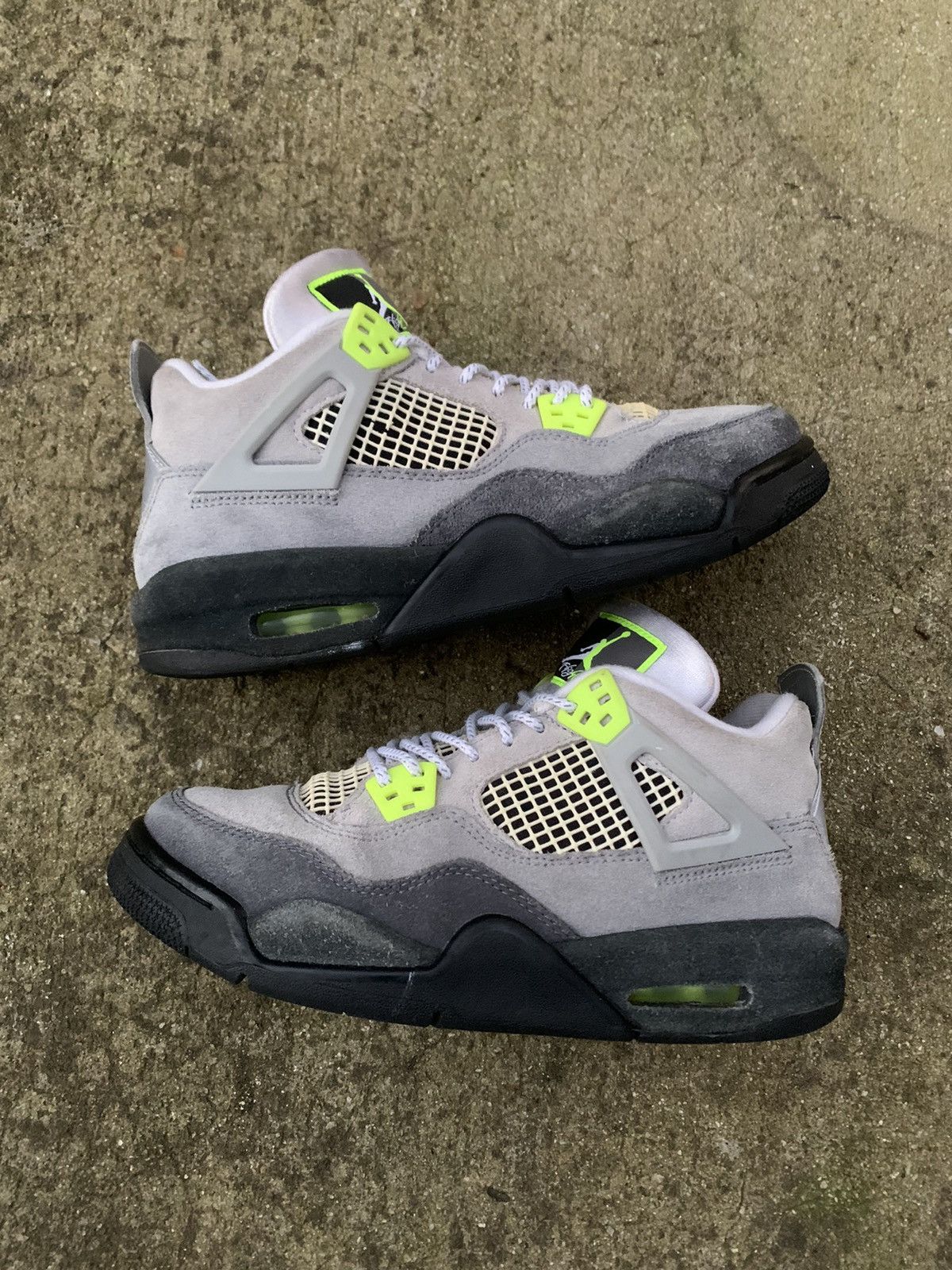 jordan 4 retro se 95 neon