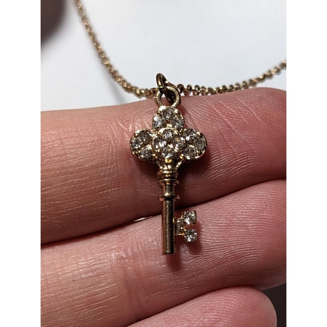 Other Minimalist Glam Gold Rhinestone Key Necklace Size ONE SIZE - 8 Thumbnail