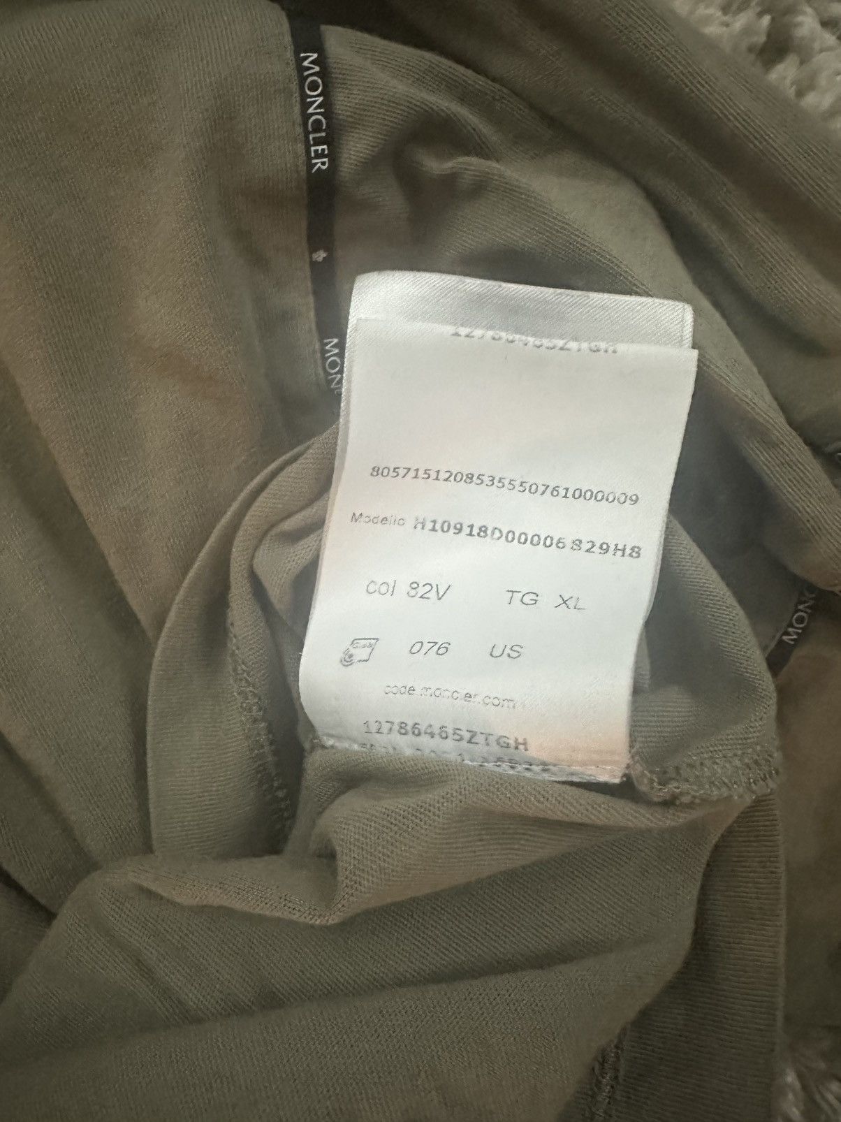Moncler Moncler long sleeve shirt size XL Size US XL / EU 56 / 4 - 5 Thumbnail
