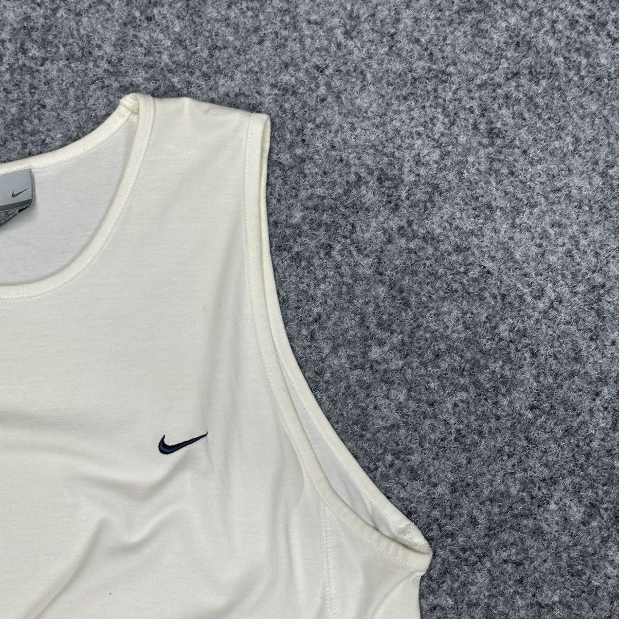 Nike VTG Man Nike Vest Small Logo Y2K 00s USA Hype Trend Staff Size US XL / EU 56 / 4 - 4 Thumbnail