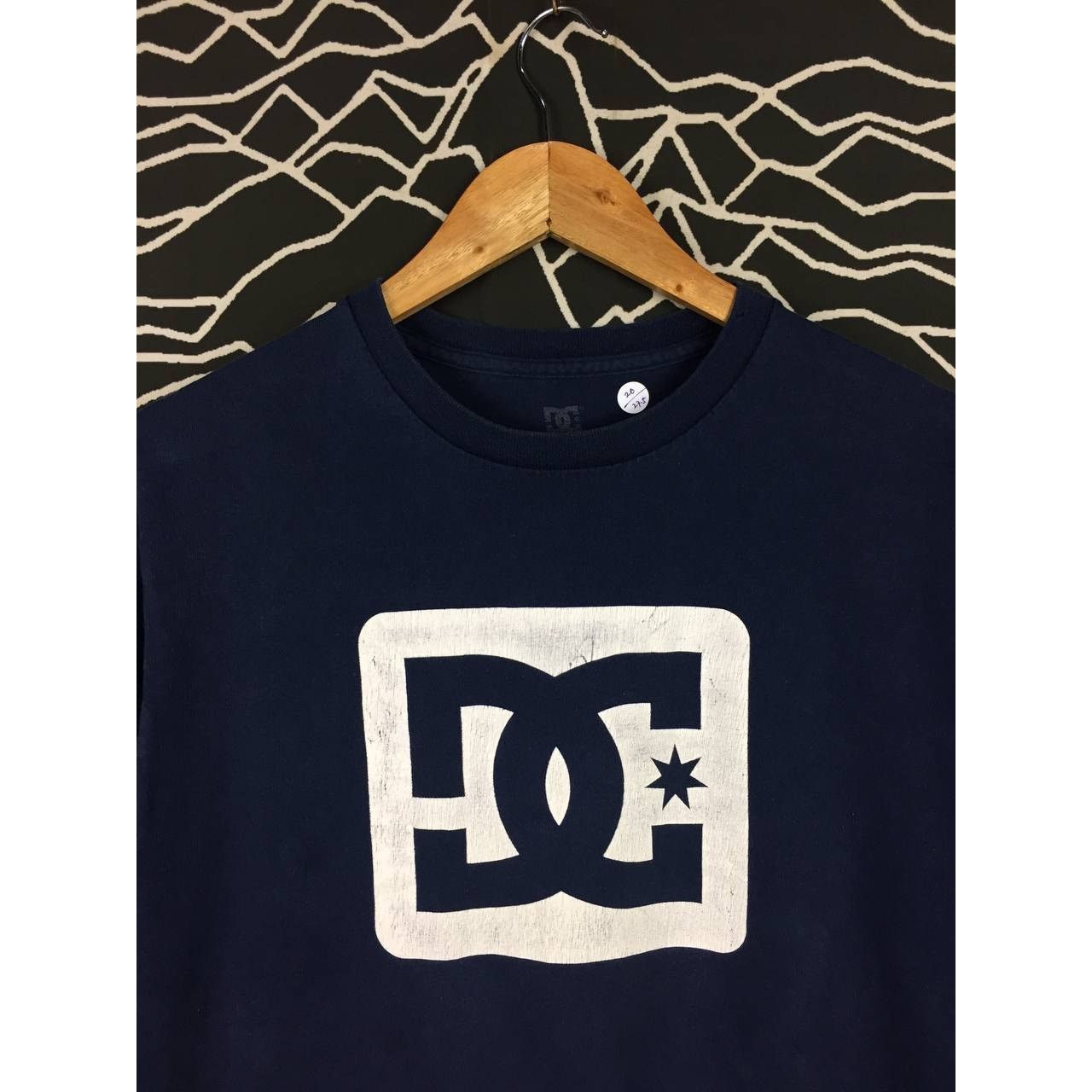 DC DC Shoes Company Box Logo Skateboards Tee Size M Size US M / EU 48-50 / 2 - 3 Thumbnail