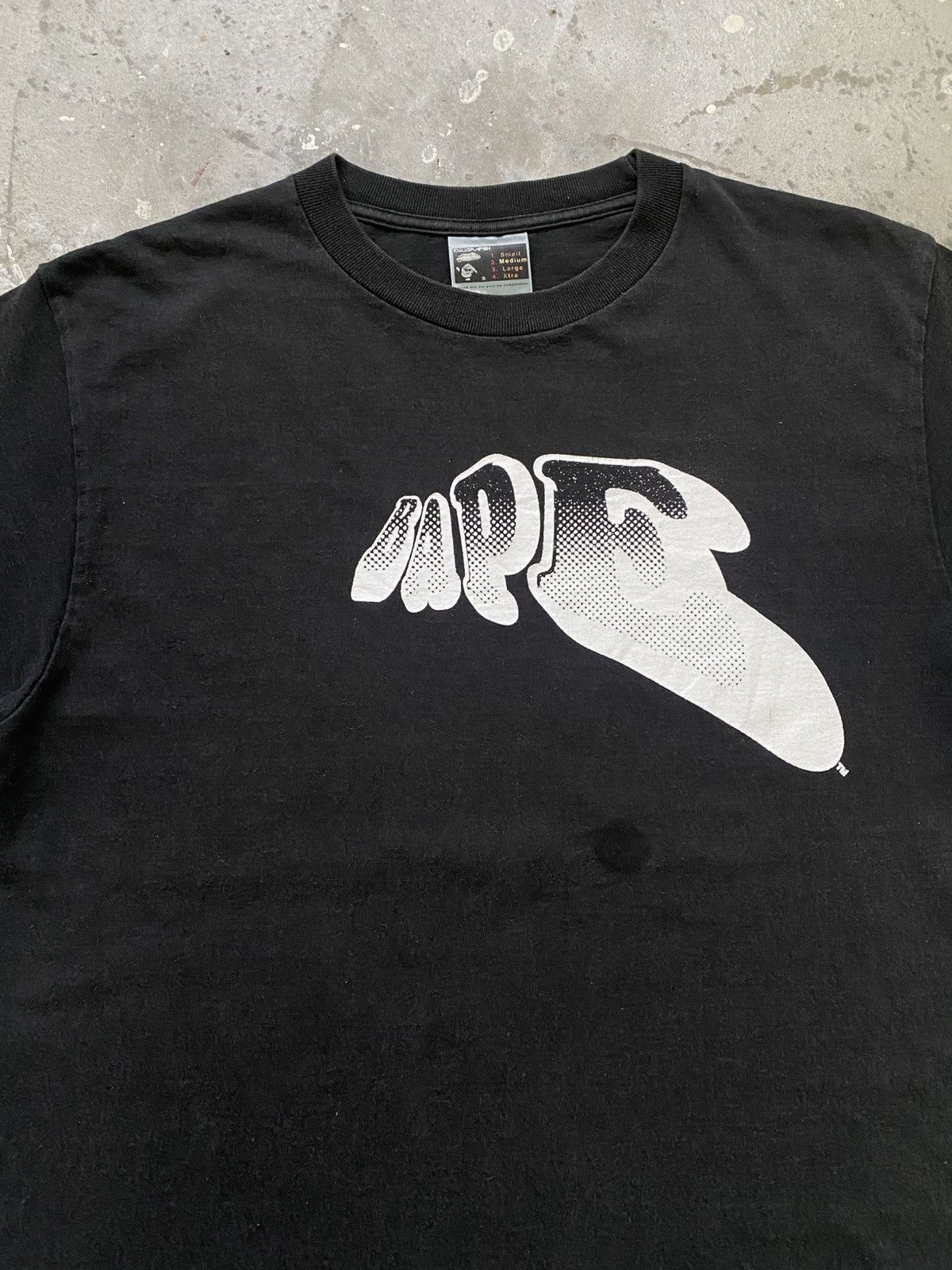 Bape Vintage BAPE 3D Art Graffiti Design T Shirt Size US M / EU 48-50 / 2 - 2 Thumbnail