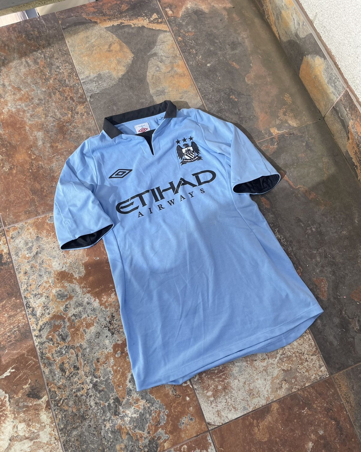 Umbro × Vintage Manchester City 2012 Home Jersey Size US M / EU 48-50 / 2 - 1 Thumbnail