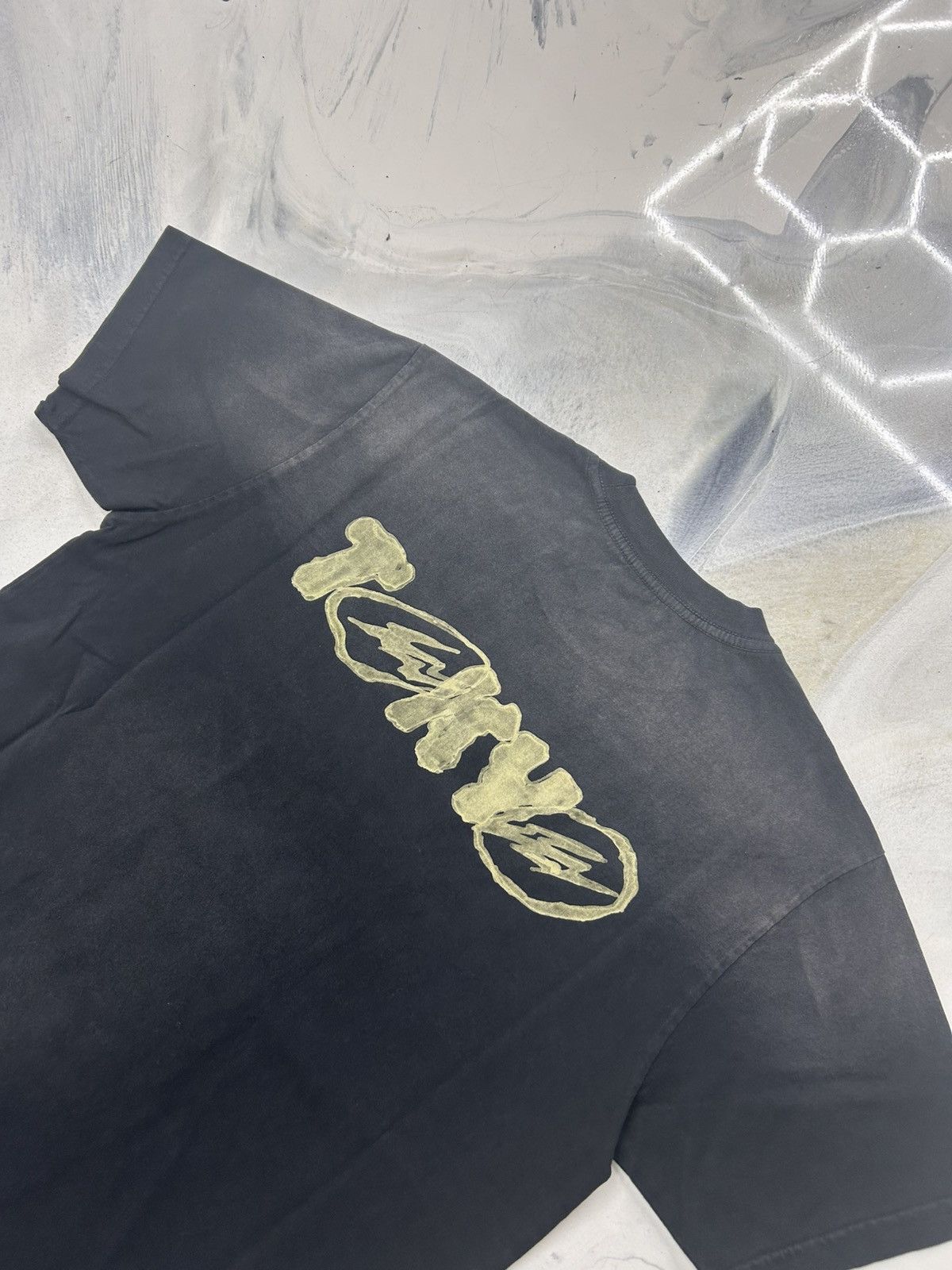 Fragment Design × Jordan Brand × Travis Scott Travis Scott x Murakami x Fragment Tokyo Tee Black Size S Size US S / EU 44-46 / 1 - 6 Thumbnail