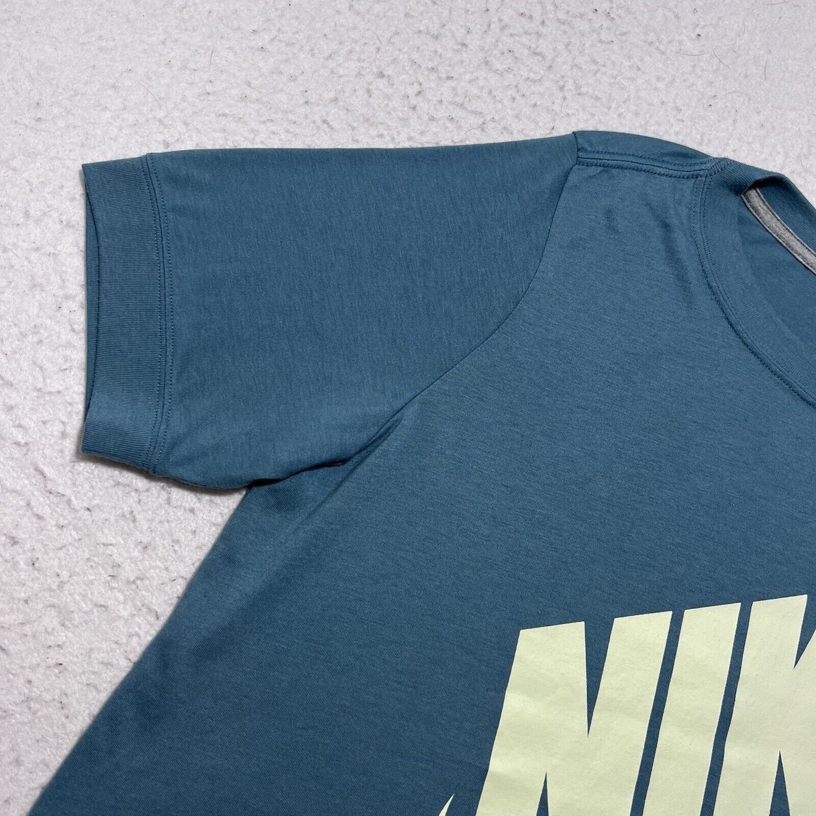 Nike Nike Medium T Shirt Teal Blue Swoosh Logo Crewneck Tee Size M / US 6-8 / IT 42-44 - 6 Thumbnail