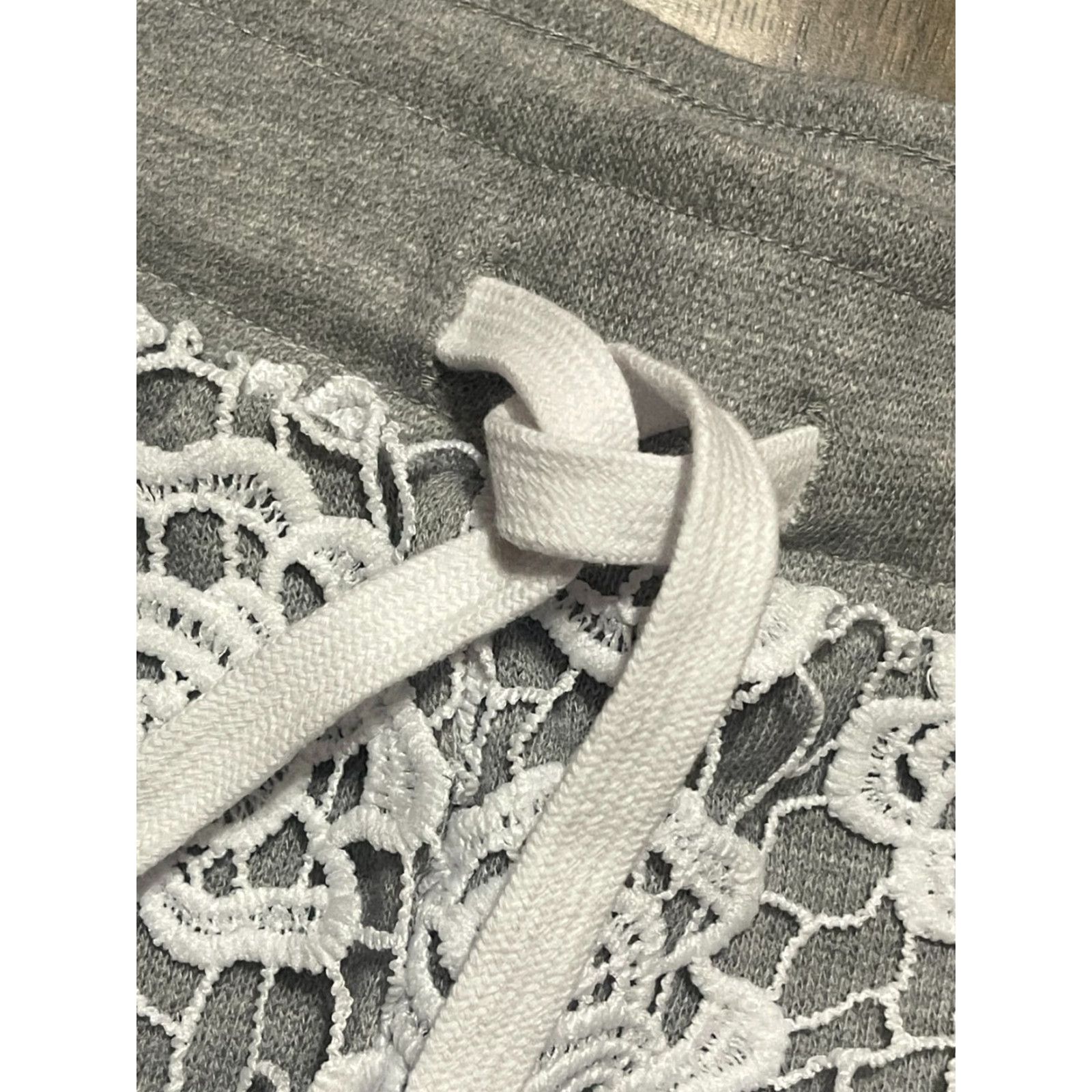 Vintage No Boundaries Shorts Womens Large Gray White Lace Tie Waist Sleep Shorts Size ONE SIZE - 3 Thumbnail