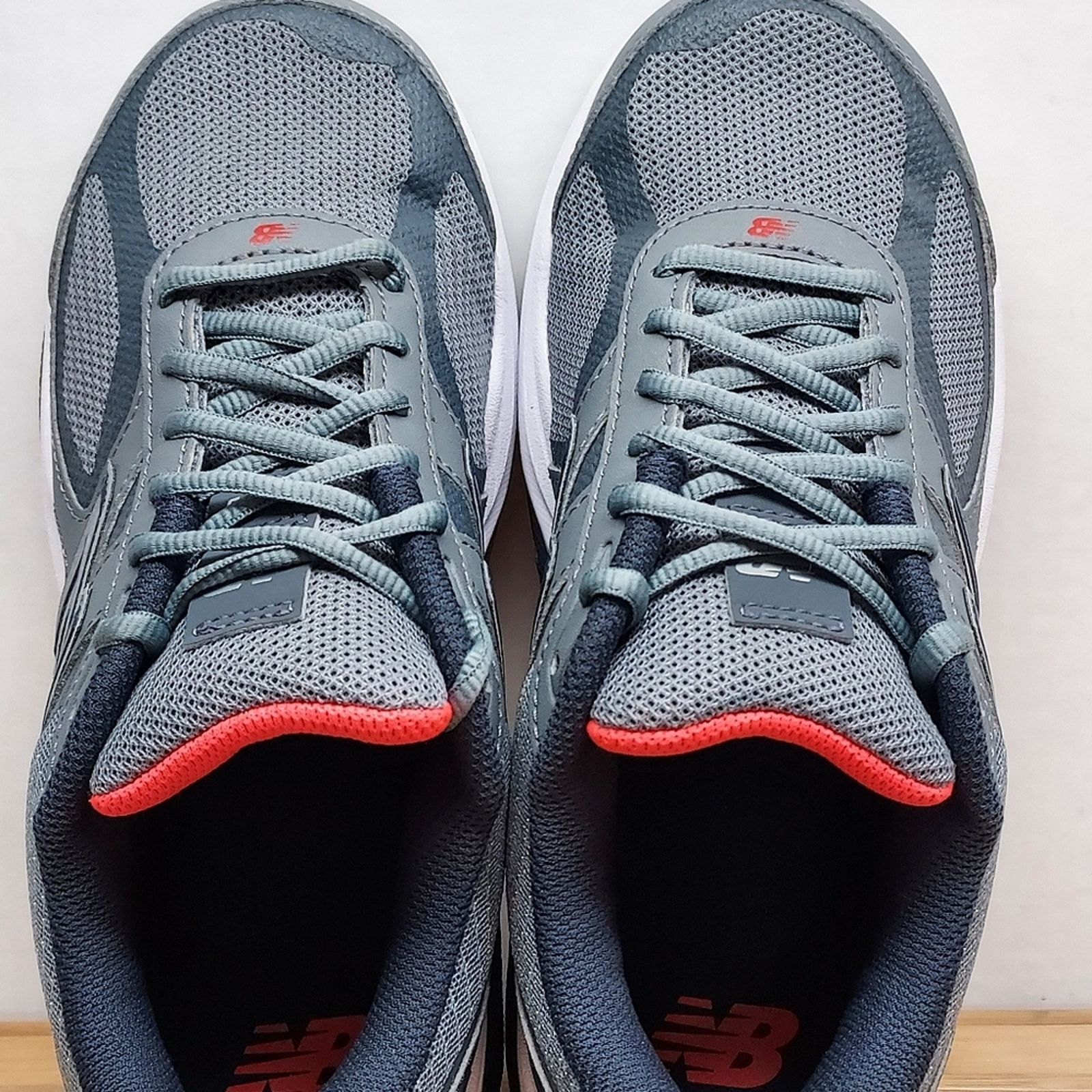 New Balance New Balance Womens | Grey | 1540 V3 Athletic Shoes Size 7.5 Size US 7.5 / IT 37.5 - 8 Thumbnail