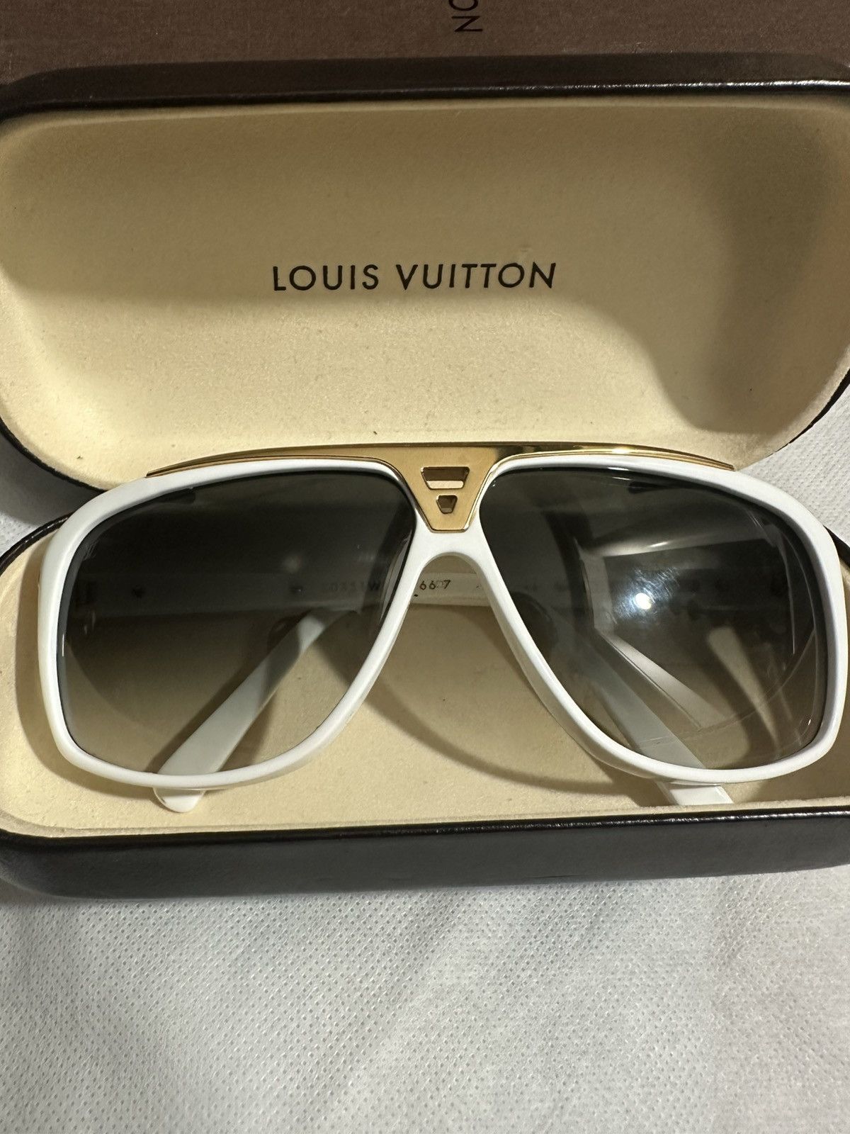 Louis Vuitton Louis Vuitton 2008 Evidence white/gold sunglasses Size ONE SIZE - 2 Thumbnail