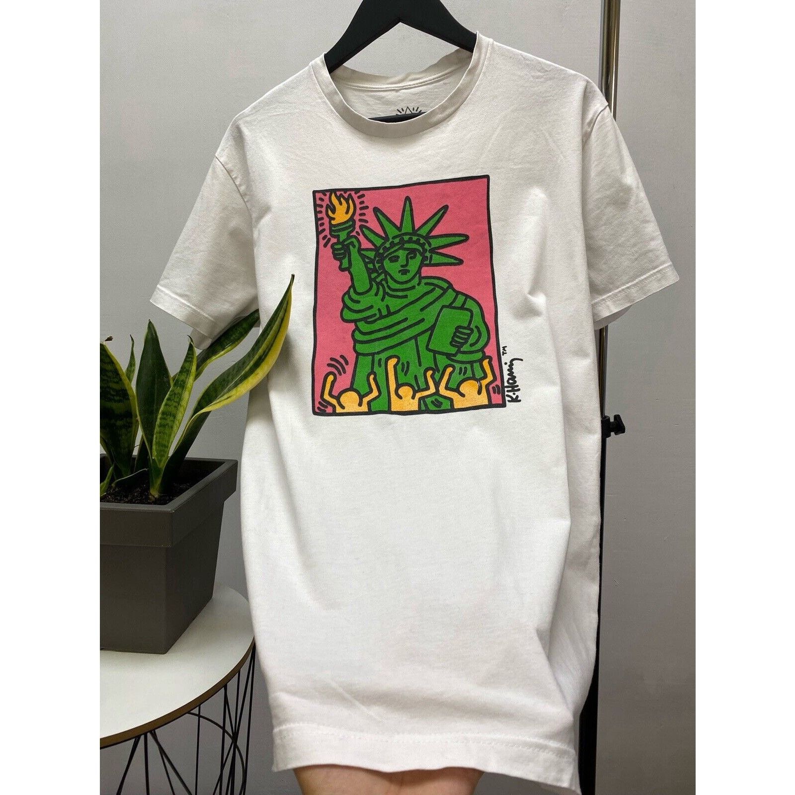 Keith Haring Keith Haring Statue Of Liberty T-shirt Size L White Size US L / EU 52-54 / 3 - 10 Thumbnail